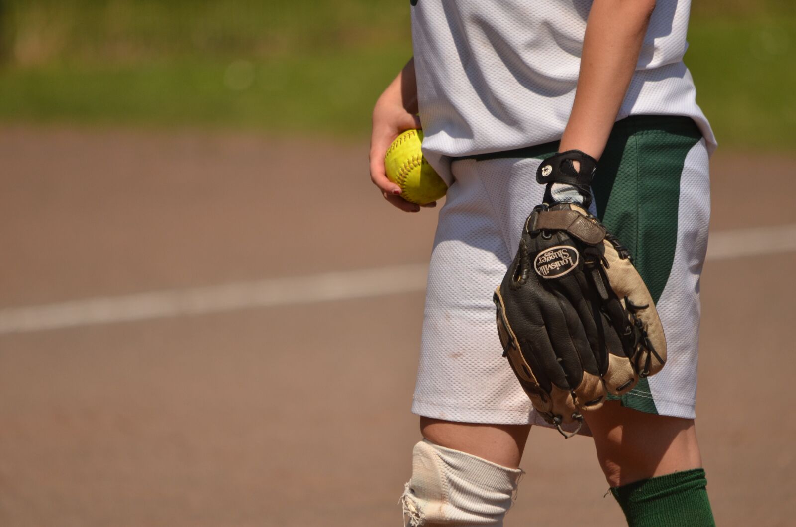 Nikon D7000 sample photo. Sports, softball, pitcher photography