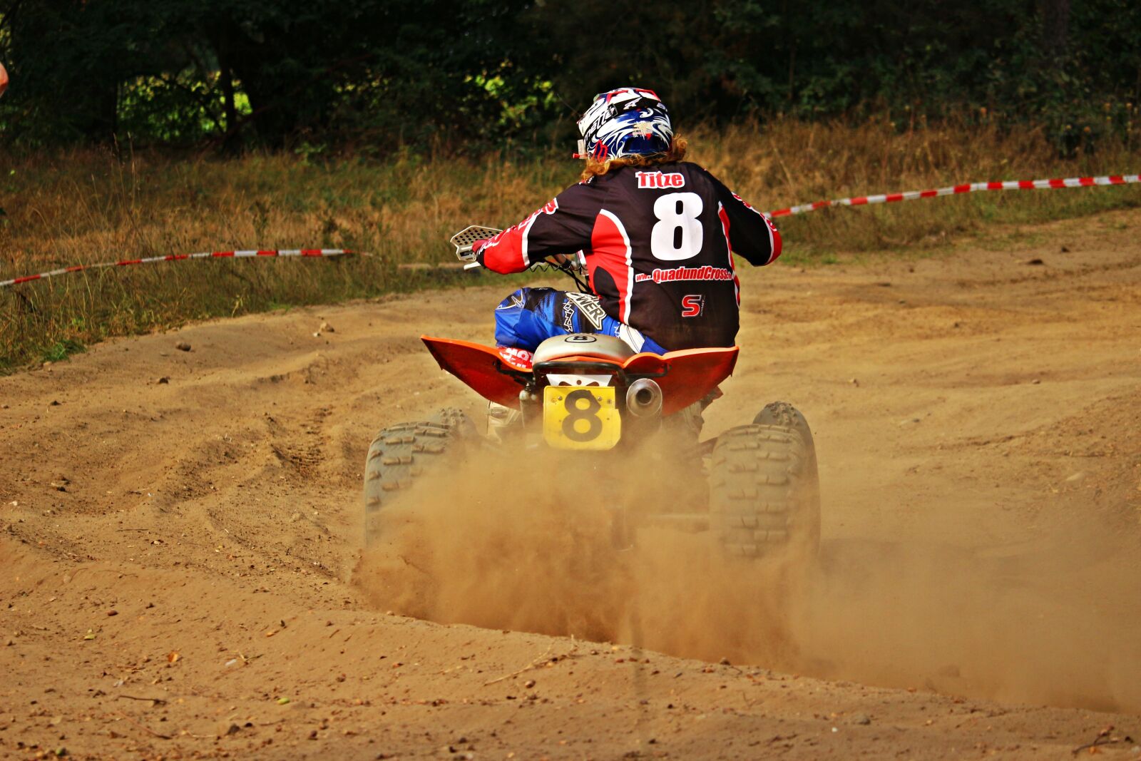 Canon EOS 100D (EOS Rebel SL1 / EOS Kiss X7) sample photo. Cross, sand, quad photography