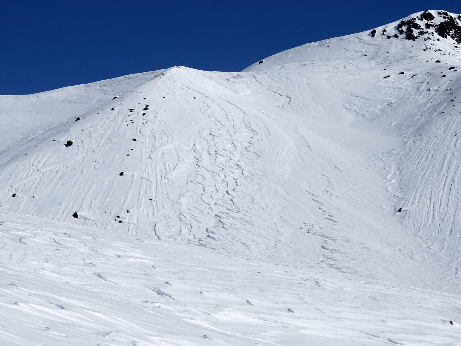 Sony DSC-HX400 sample photo. Mountains, slope, wind photography