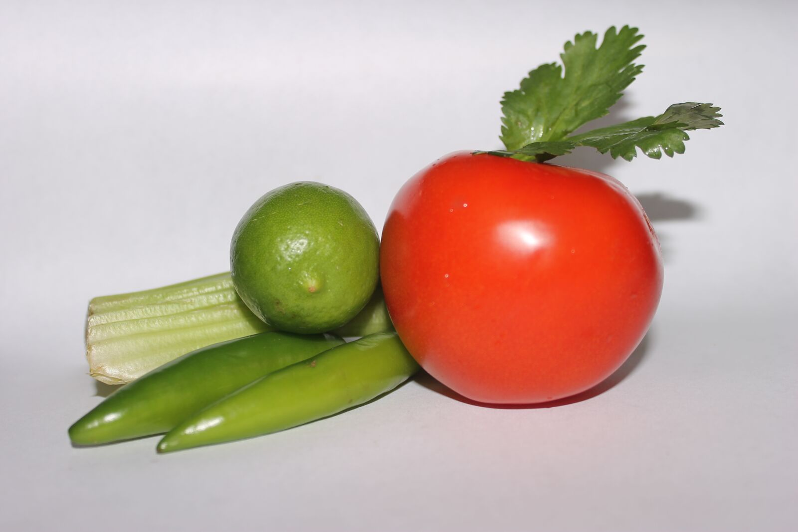 Canon EOS 1100D (EOS Rebel T3 / EOS Kiss X50) sample photo. Tomatoes, vegetables, fruit photography