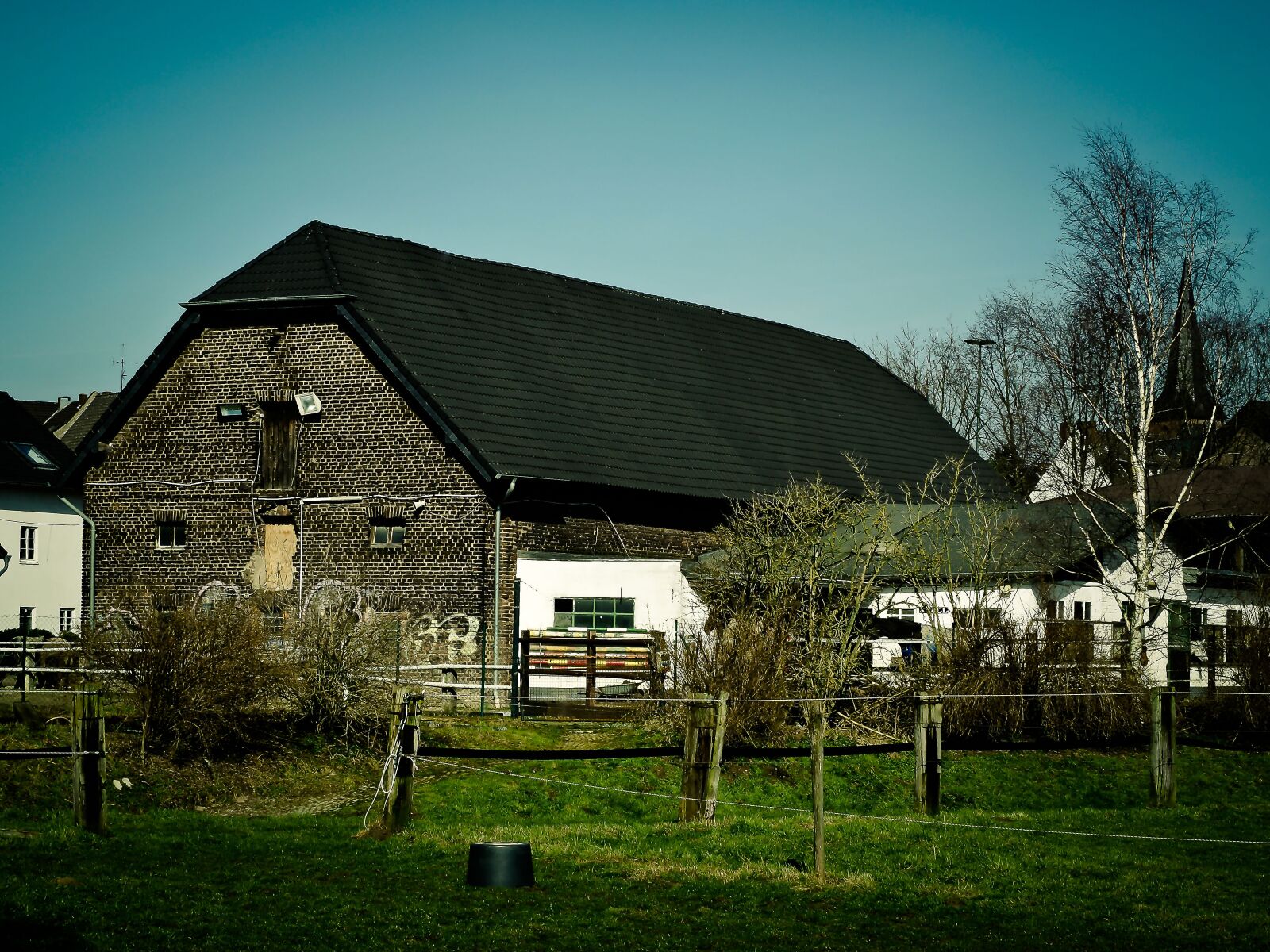 Olympus OM-D E-M10 sample photo. Farm, reiterhof, agriculture photography