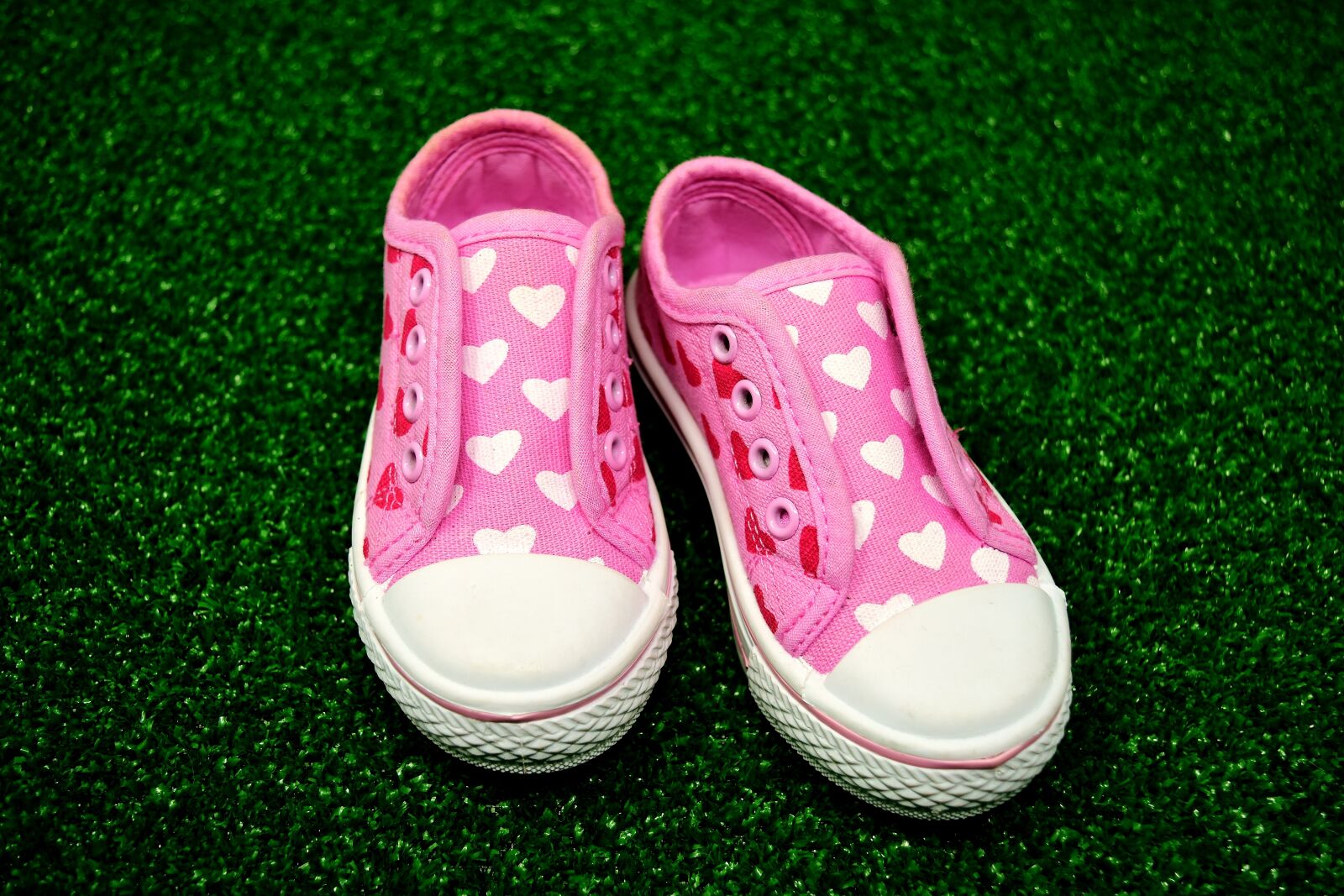 Nikon D7200 sample photo. Children's shoes, cute, sports photography