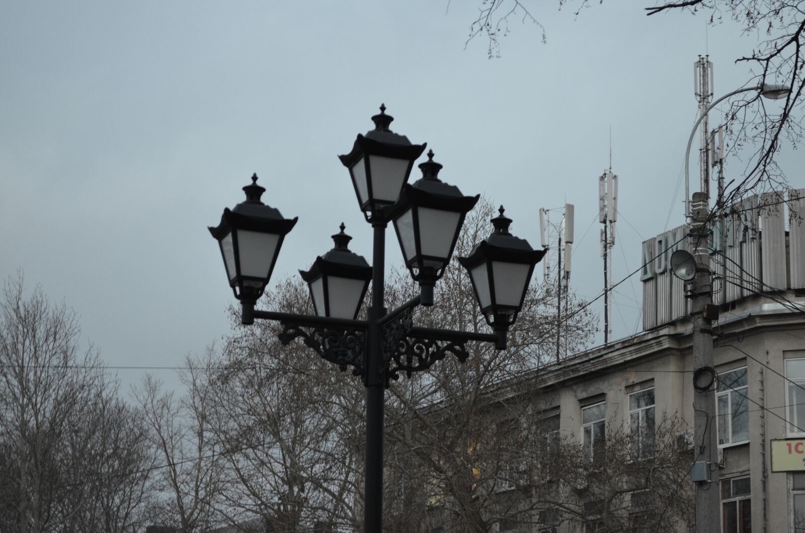 Nikon D5100 sample photo. Lantern, street, lighting photography