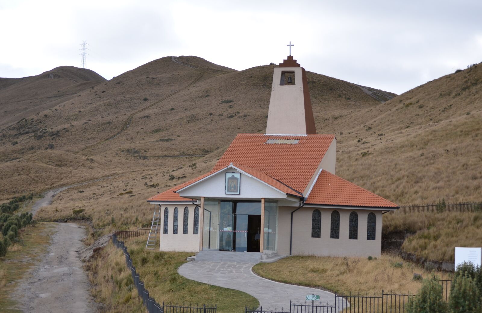 Nikon D5100 sample photo. Quito, ecuador, church photography