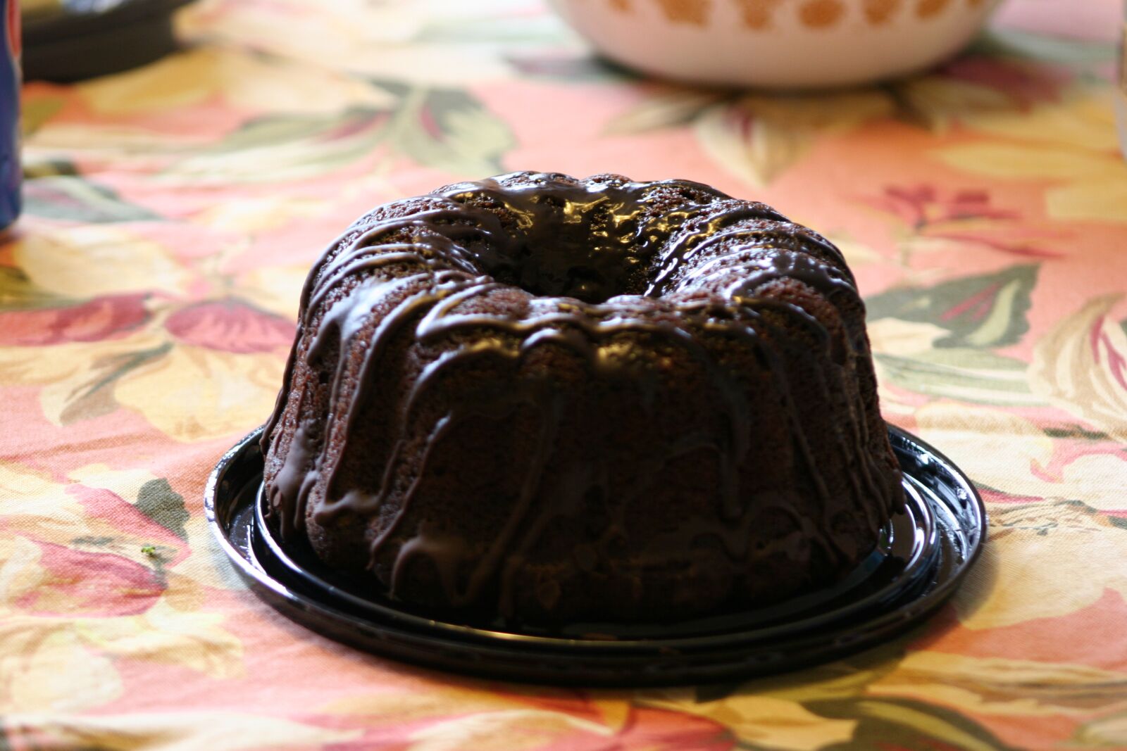 Canon EOS 20D sample photo. Cake, chocolate, bundt photography