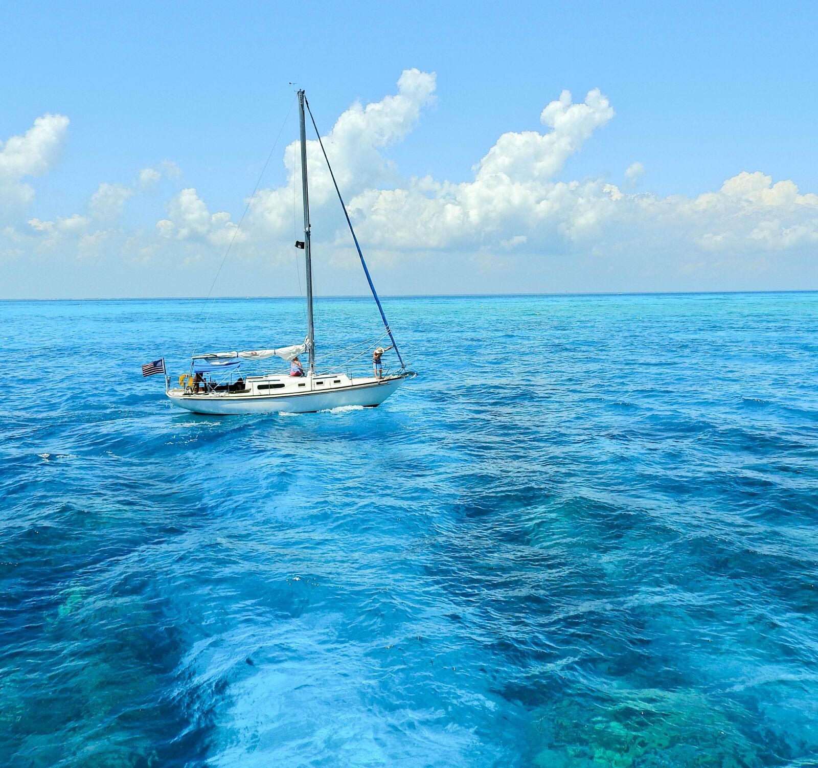 Nikon Coolpix P610 sample photo. Keywest, sailboat, sky photography