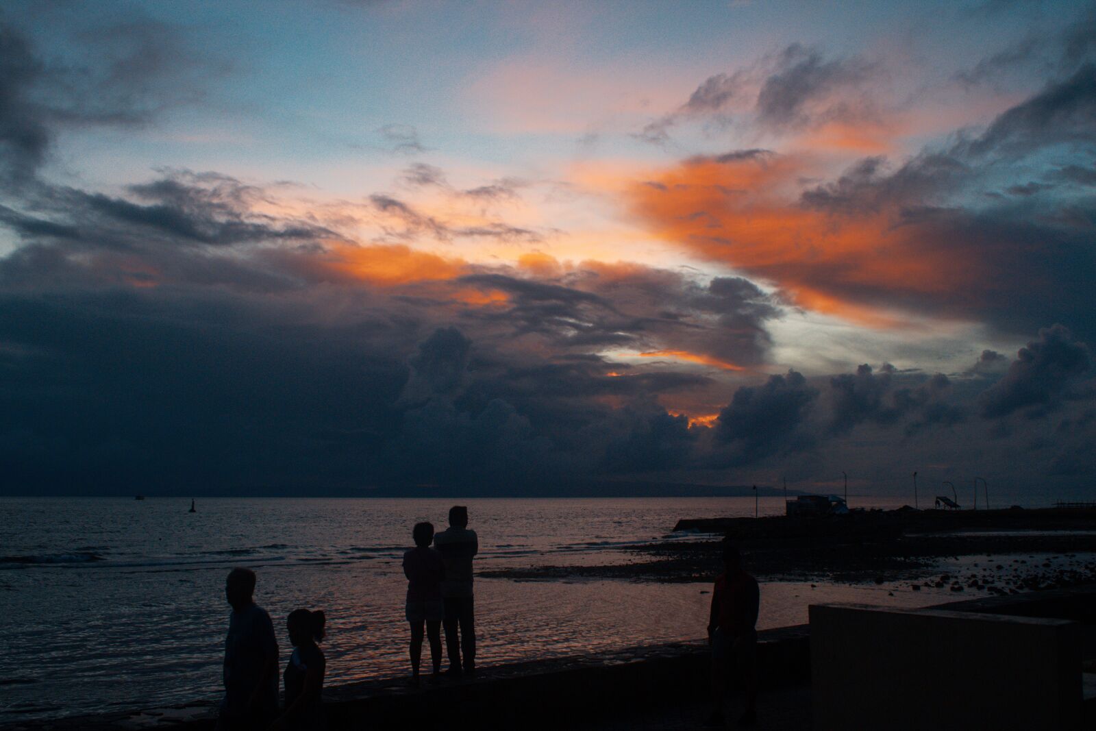 Canon EOS 2000D (EOS Rebel T7 / EOS Kiss X90 / EOS 1500D) sample photo. Sunrise, morning, relax photography