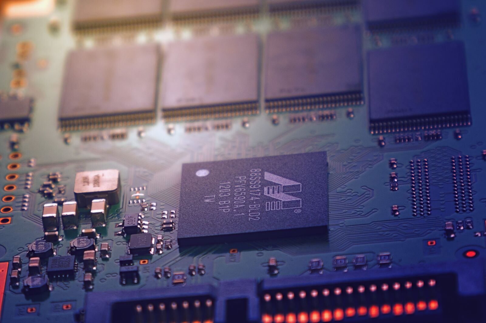 Sony a7 + Sony DT 50mm F1.8 SAM sample photo. Technology, industry, big data photography