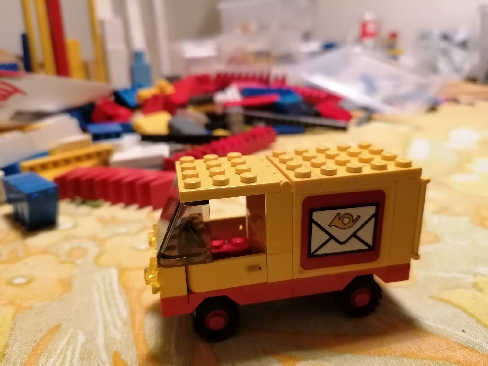 HUAWEI P30 LITE sample photo. Lego, the mail truck photography