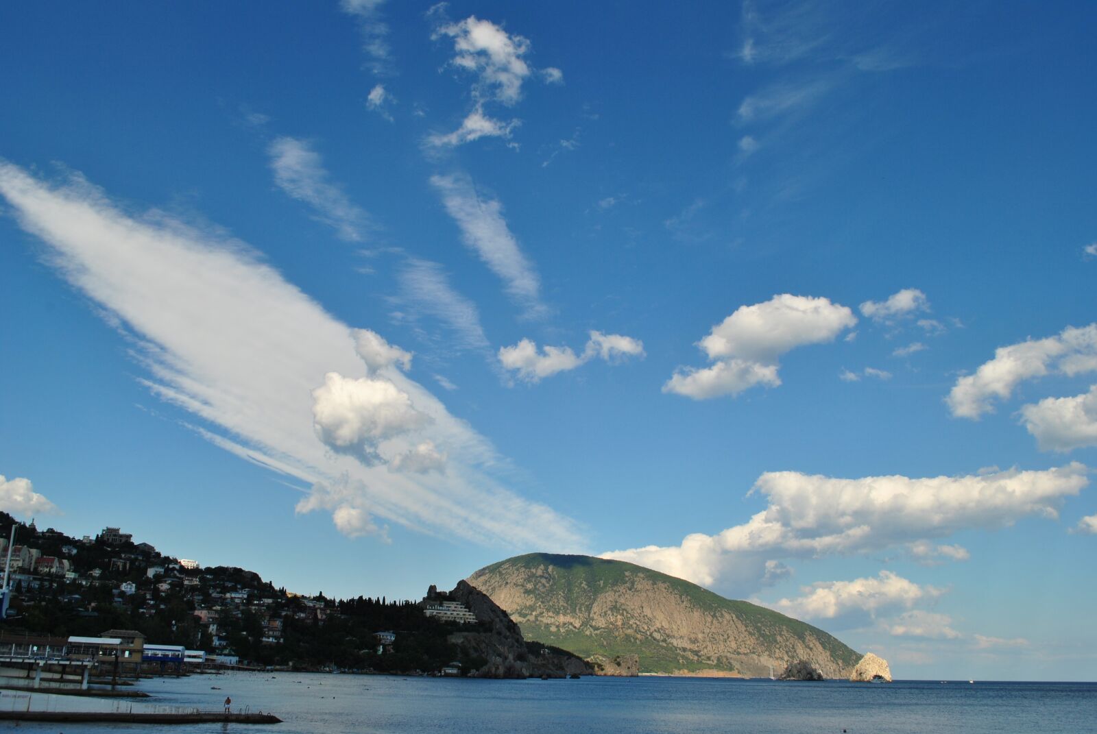 Nikon D3000 sample photo. Clouds, bear mountain, crimea photography