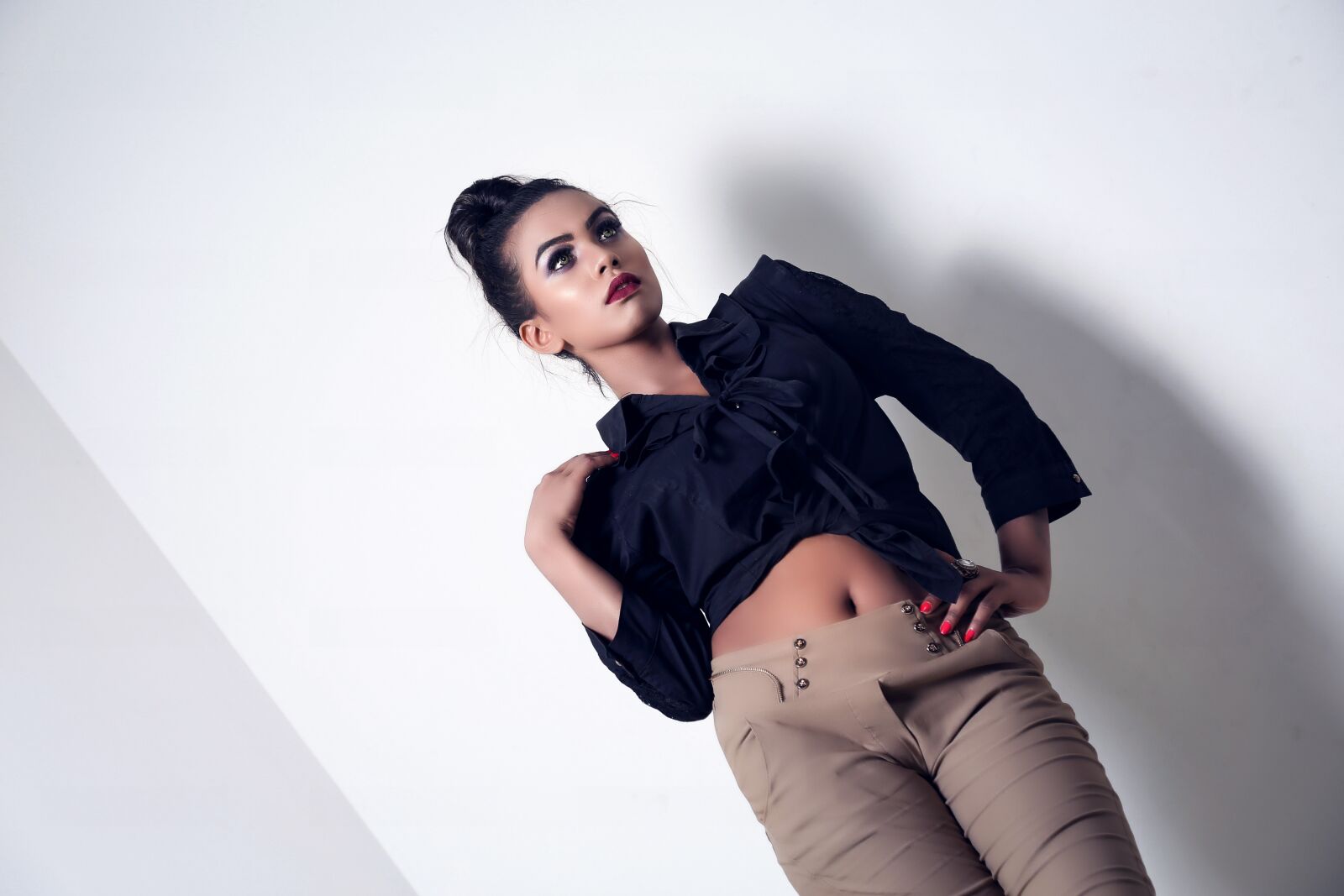 Canon EOS 6D + Canon EF 24-105mm F4L IS USM sample photo. Fashion, woman, portrait photography