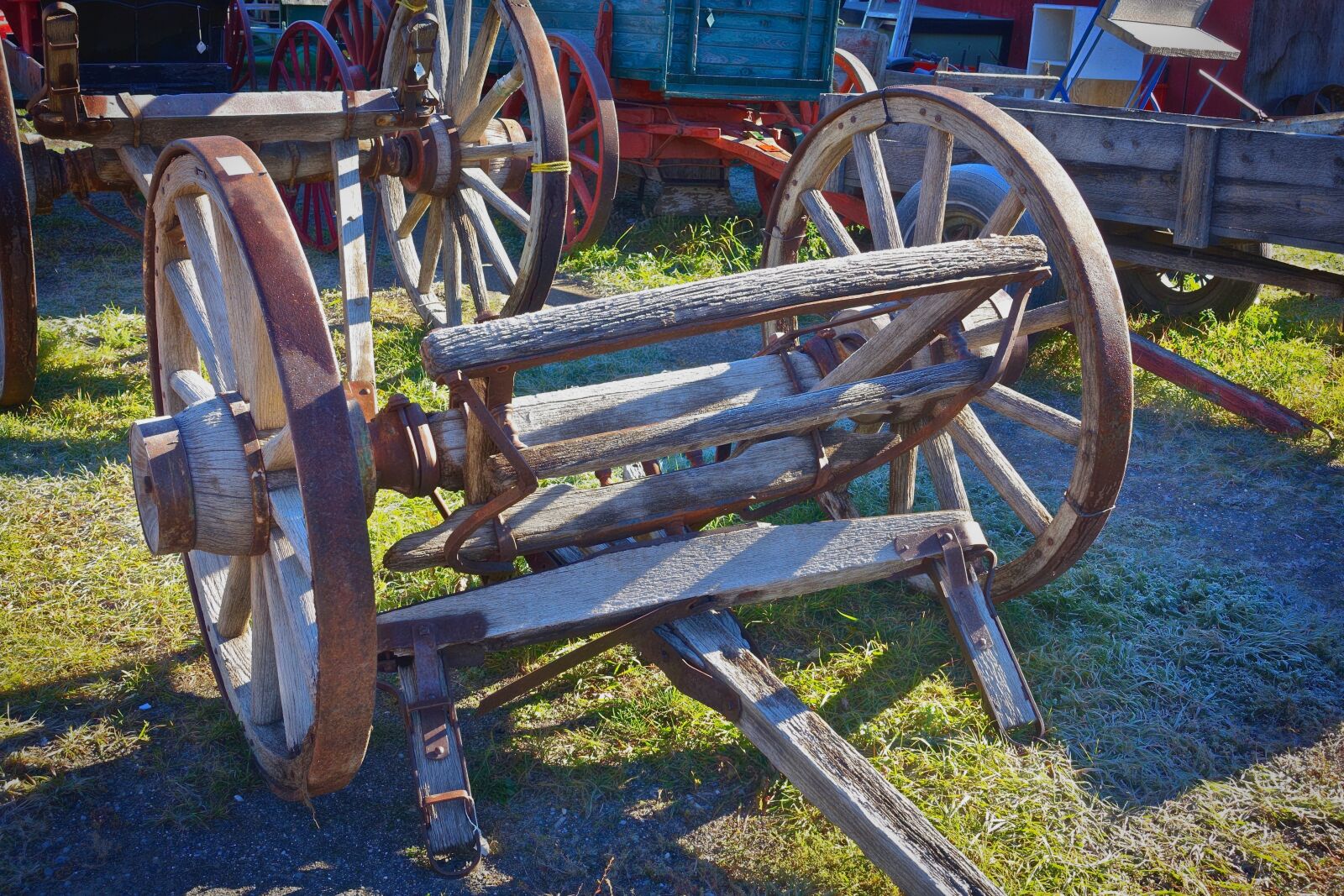 Sony Cyber-shot DSC-RX100 III sample photo. Wheel, cart, vintage photography