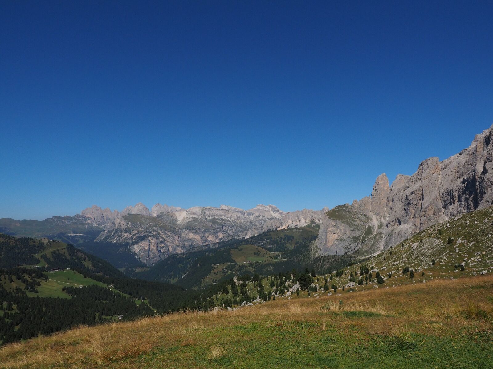 Olympus OM-D E-M1 + Olympus M.Zuiko Digital ED 12-40mm F2.8 Pro sample photo. Sella pass, pass, sella photography