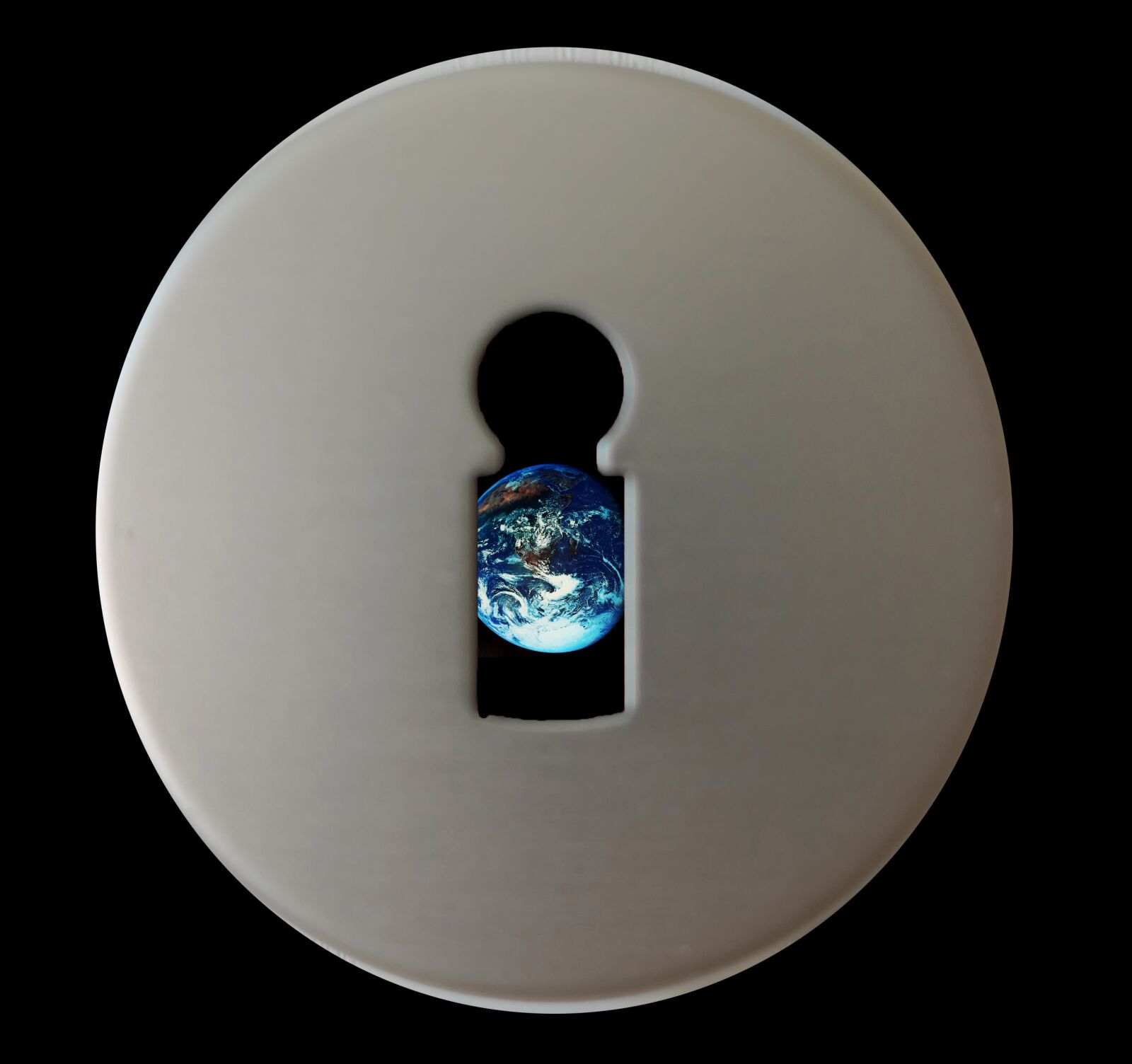 Leica V-LUX 1 sample photo. Key hole, earth, by photography