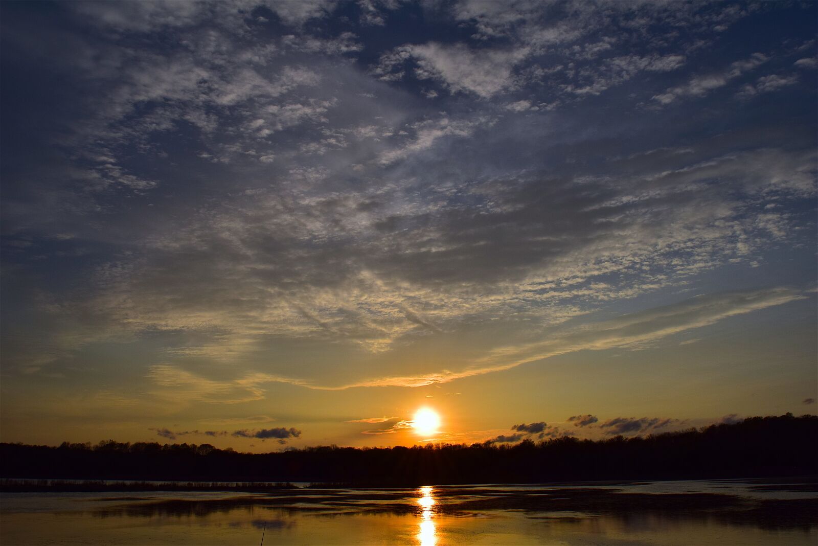 Nikon D3300 sample photo. Lake, sunset, clouds photography