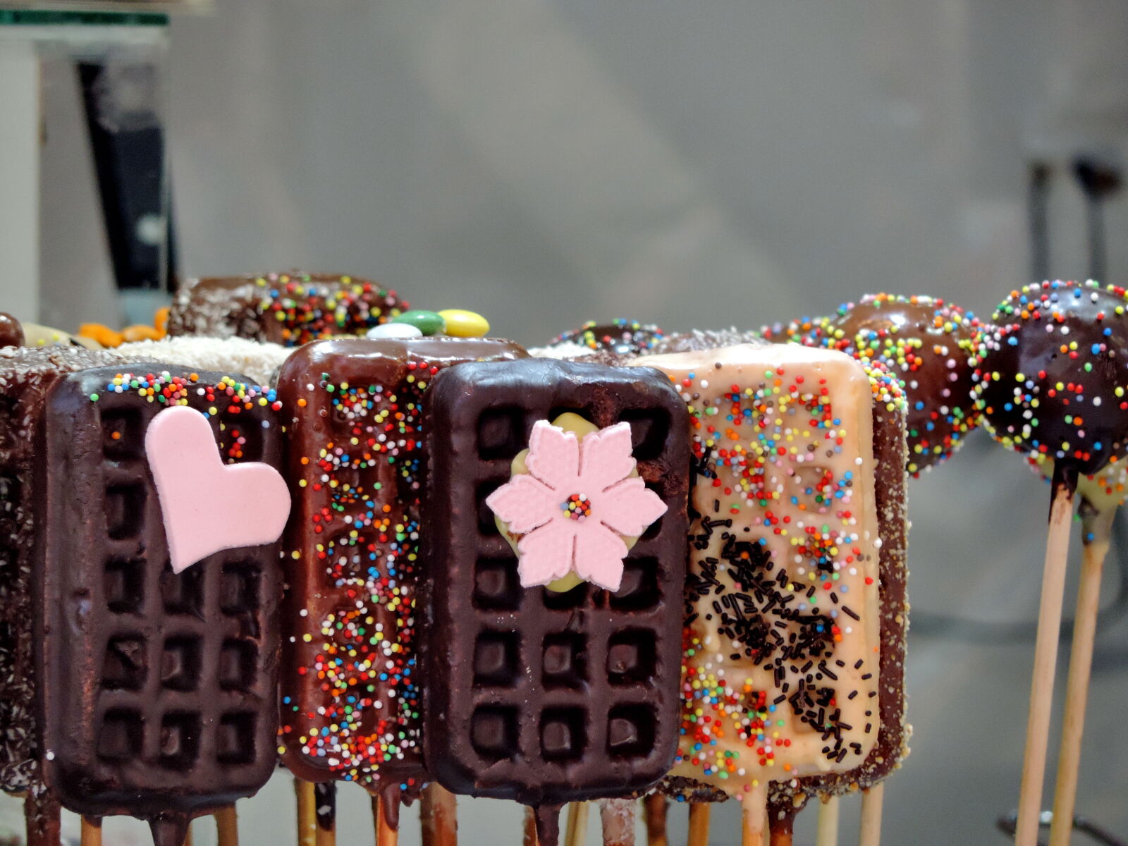 Nikon Coolpix P520 sample photo. Colorful, dessert, milk chocolate photography