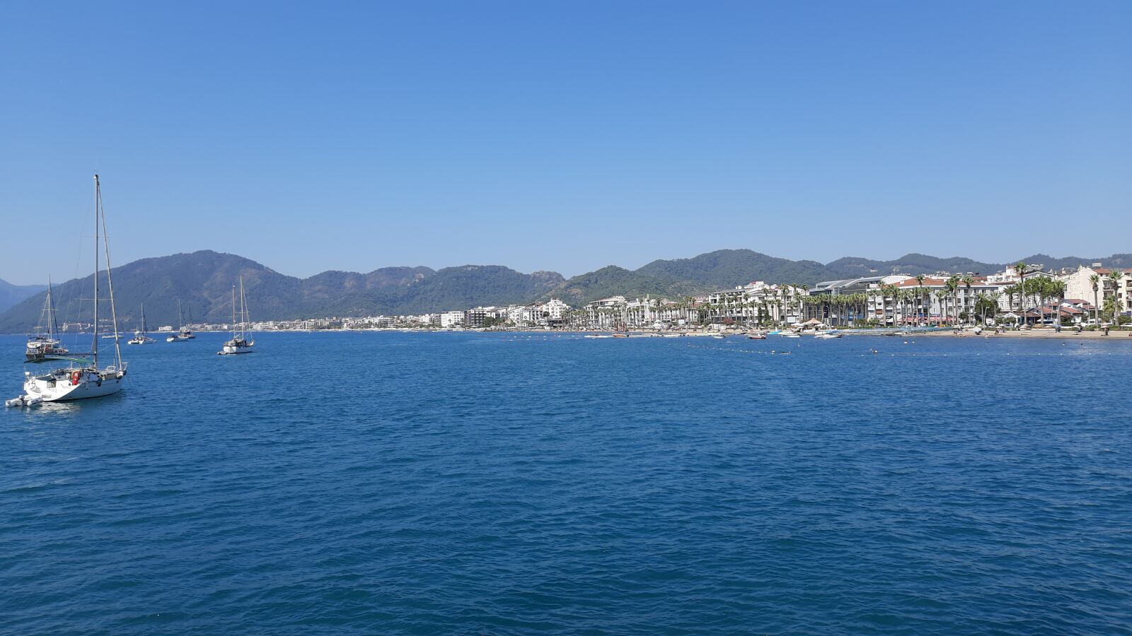 Samsung SM-M215F sample photo. Sea, beach, coast photography
