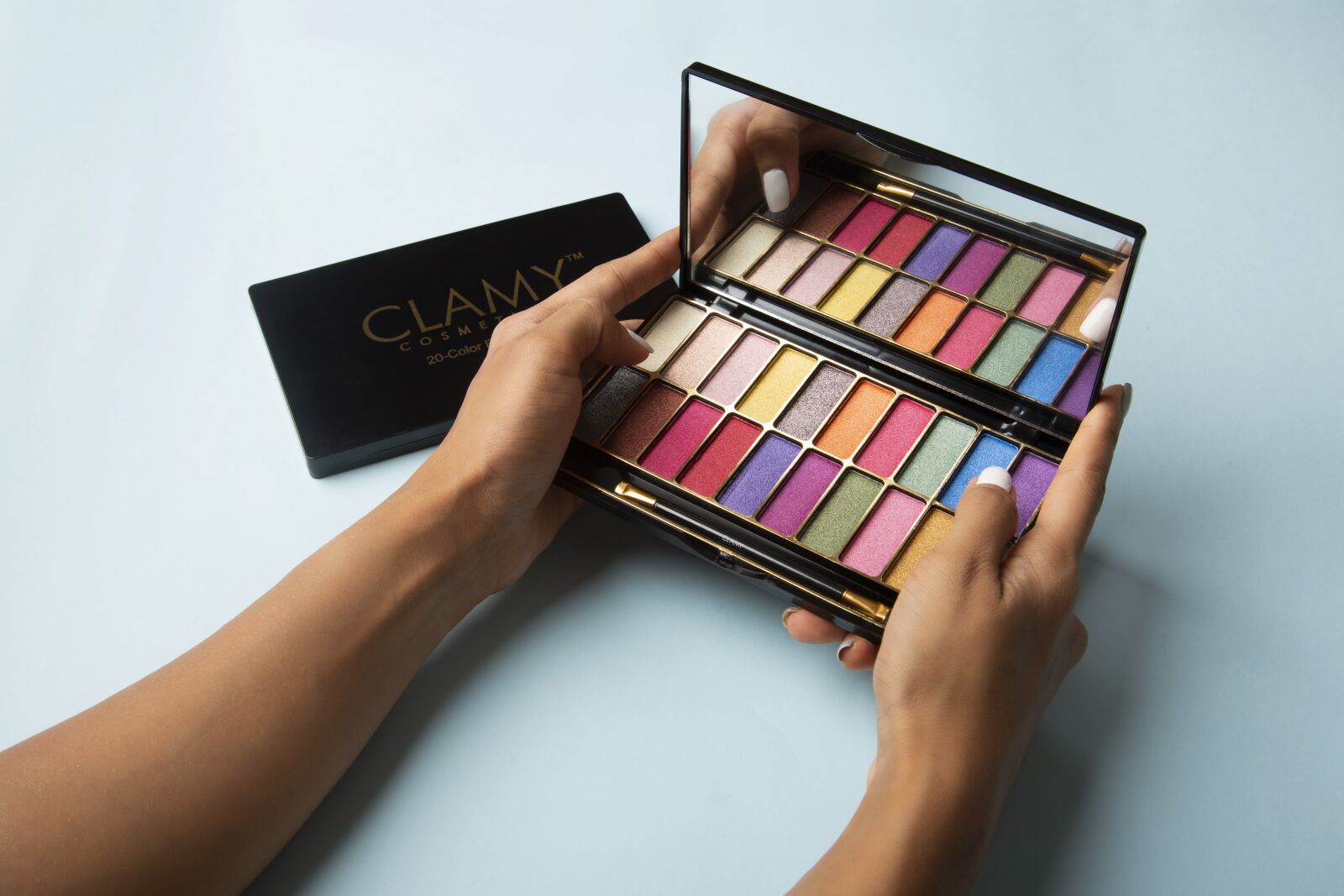 Canon EF 24-105mm F4L IS USM sample photo. Clamy eyeshadow palette, 20 photography