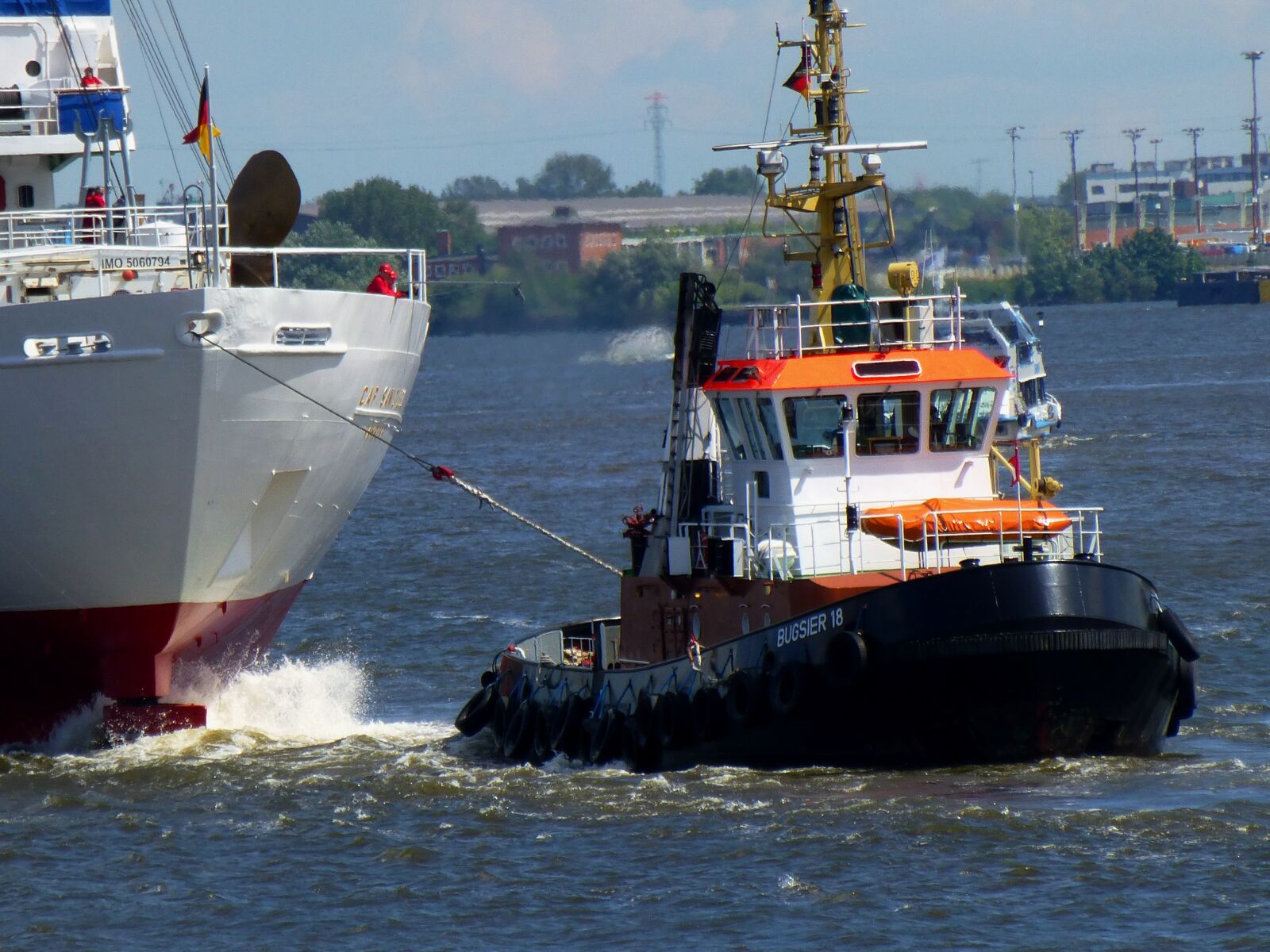 Panasonic DMC-TZ31 sample photo. Tug, seafaring, port photography