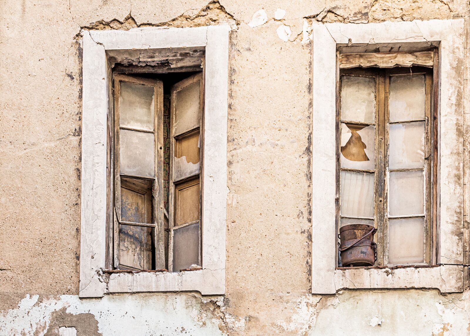 Nikon D800 sample photo. Window, glass, broken photography
