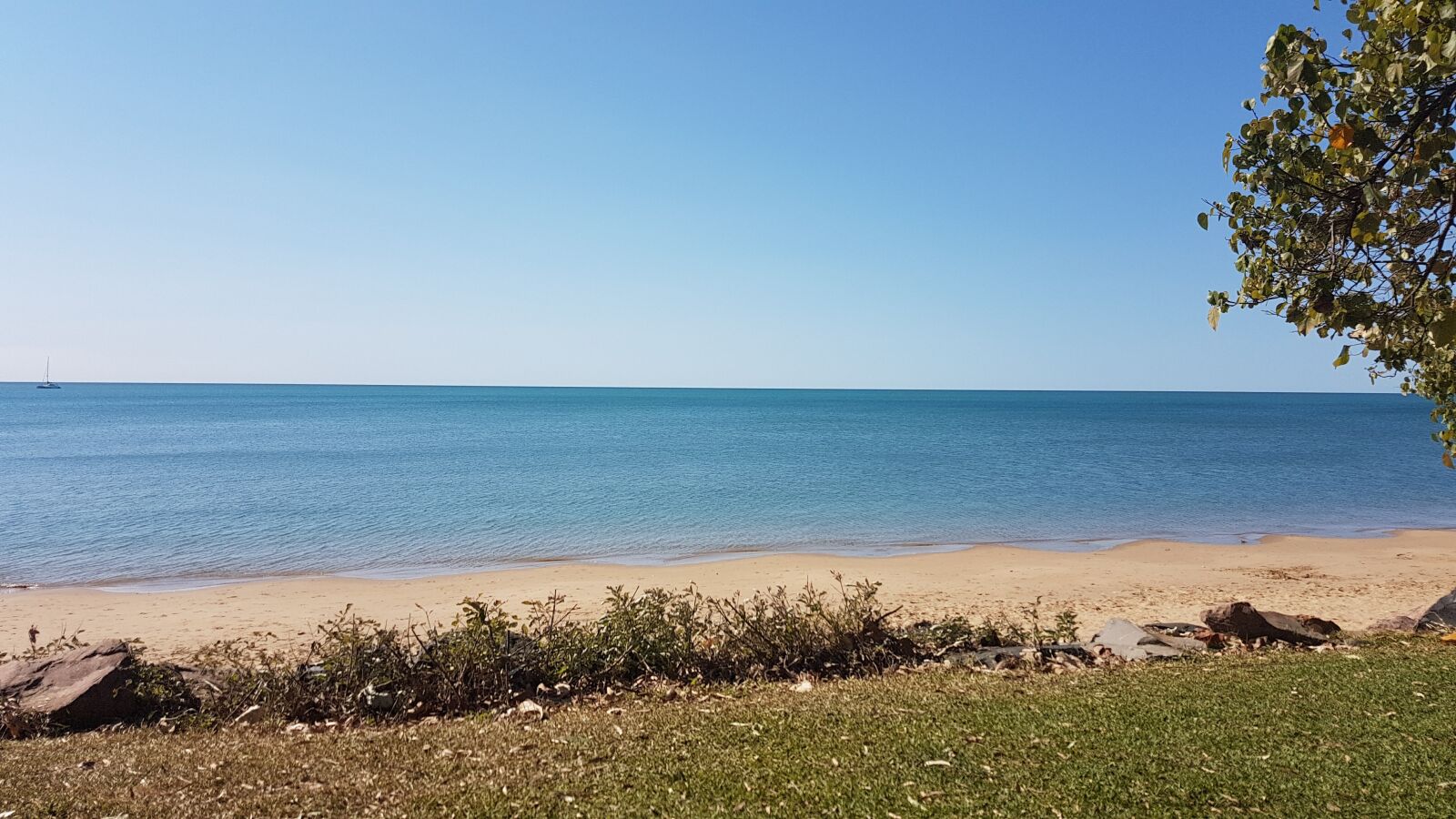Samsung Galaxy S7 Edge sample photo. Beach, keppel sands, queensland photography