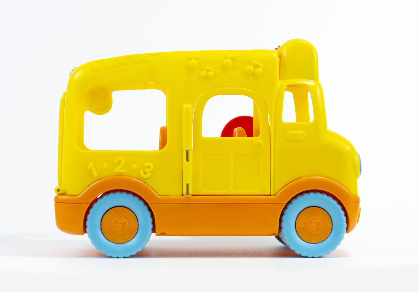 Canon EOS 60D + Canon EF 50mm F1.8 II sample photo. School bus, bus, school photography