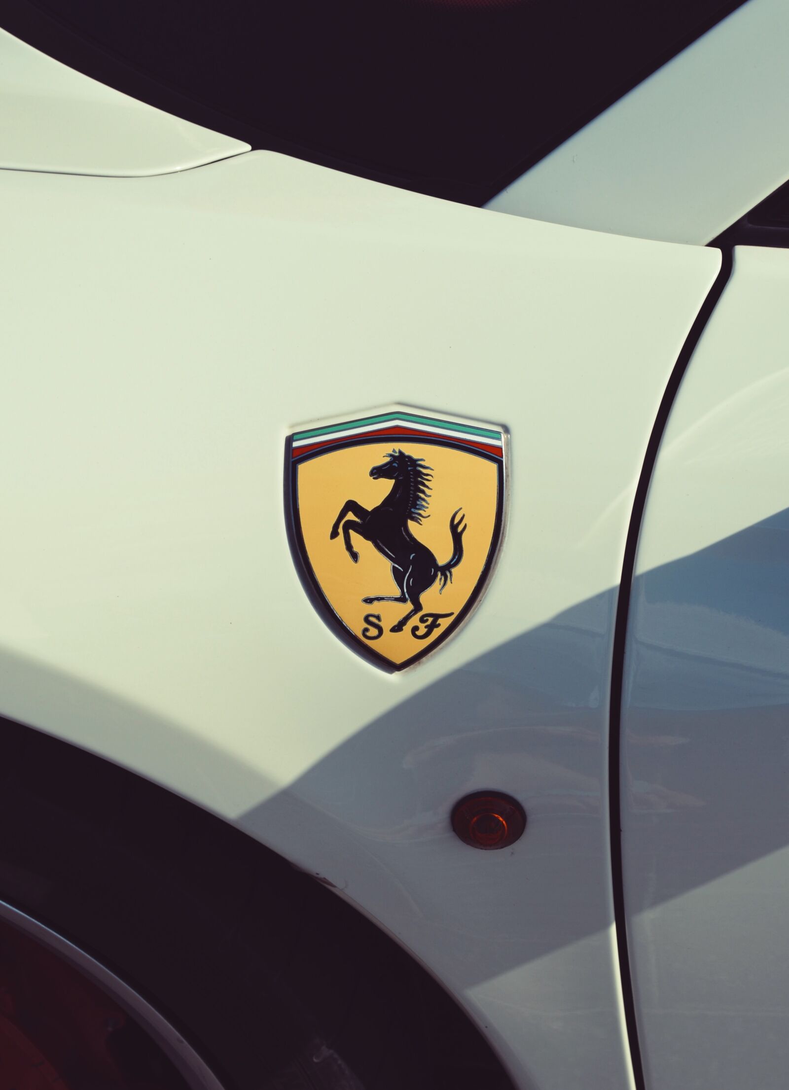 Nikon D5100 sample photo. Car, ferarri, logo photography