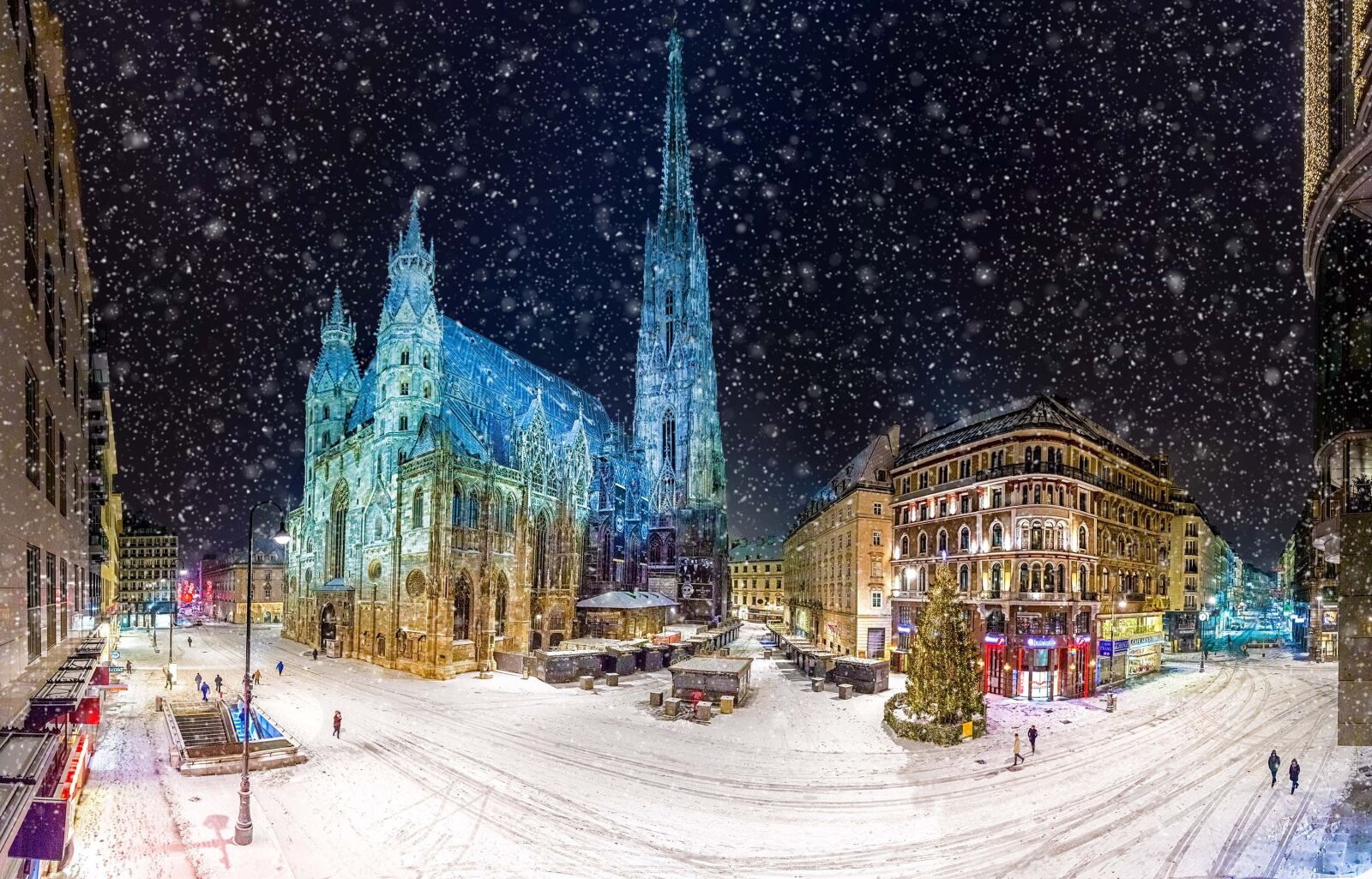 Canon EF 16-35mm F4L IS USM sample photo. Vienna, st stephan's cathedral photography