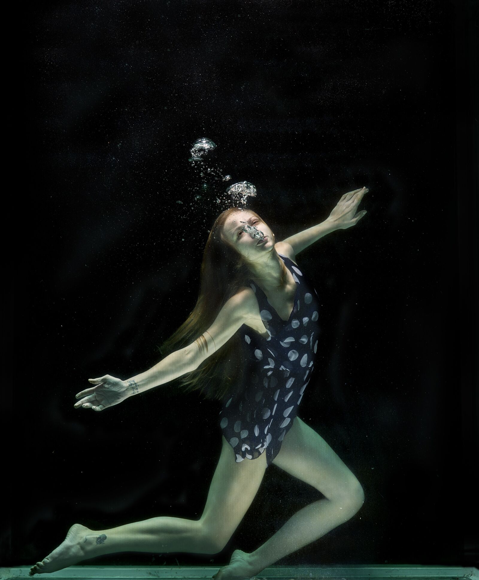Sony Alpha DSLR-A850 sample photo. Underwater, model, fine arts photography