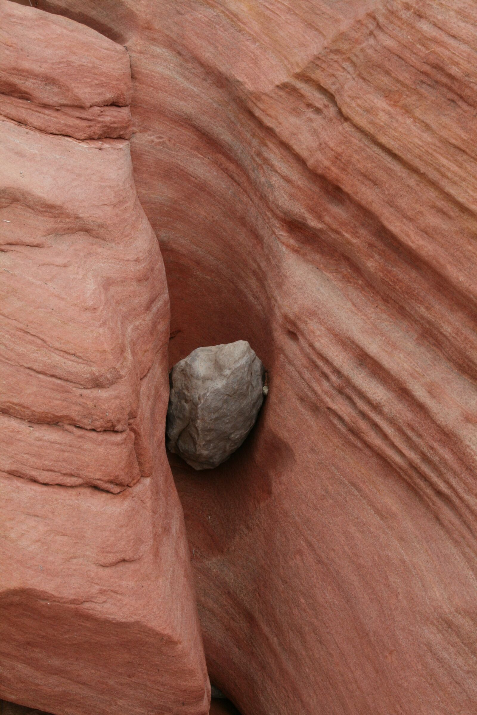 Canon EOS 400D (EOS Digital Rebel XTi / EOS Kiss Digital X) sample photo. Rock, stone, nature photography