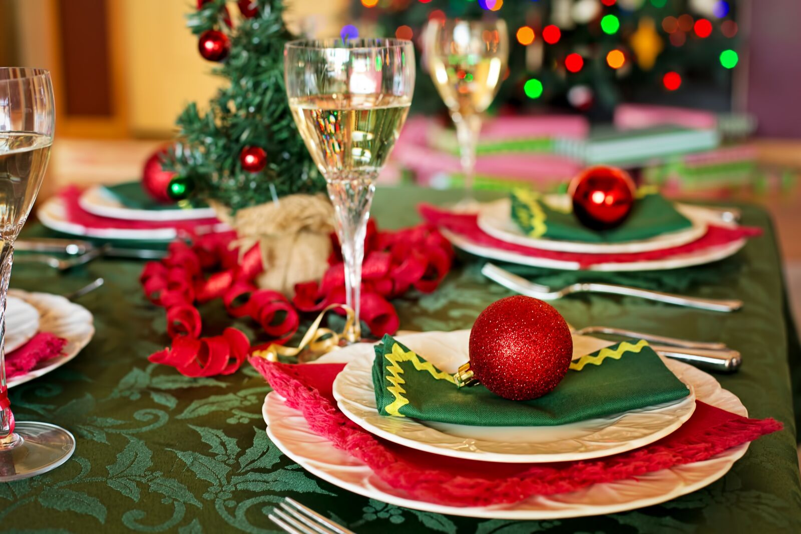 Canon EF 50mm F1.4 USM sample photo. Christmas table, christmas dinner photography