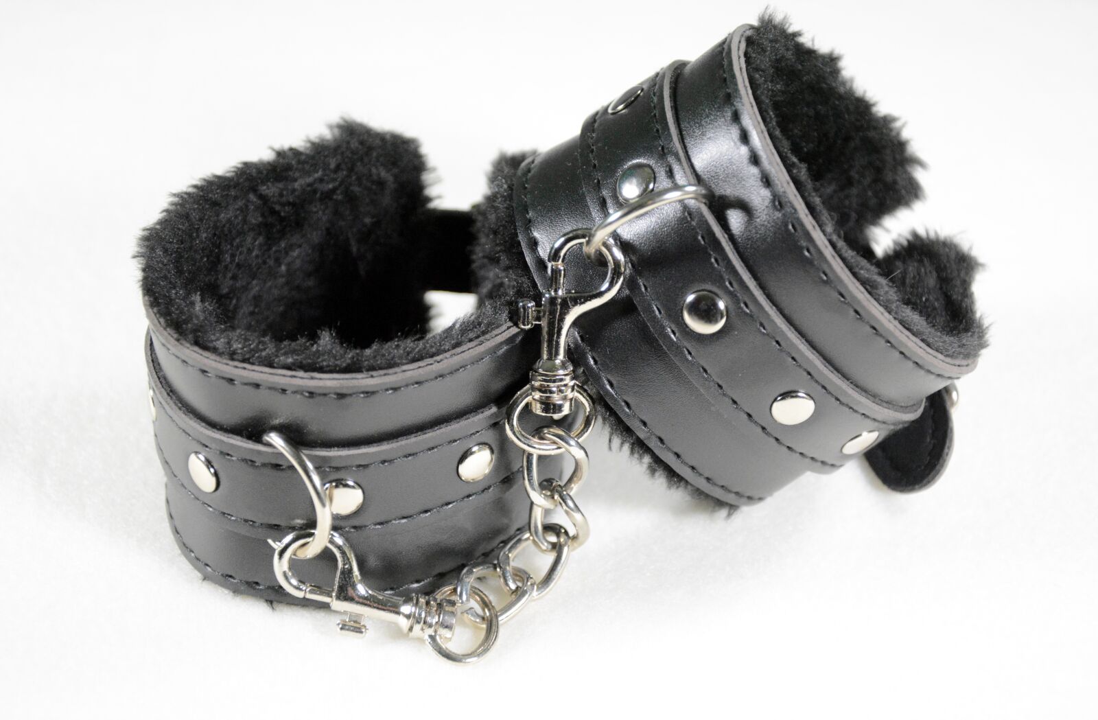 Nikon D5200 sample photo. Handcuffs, sm, sex photography