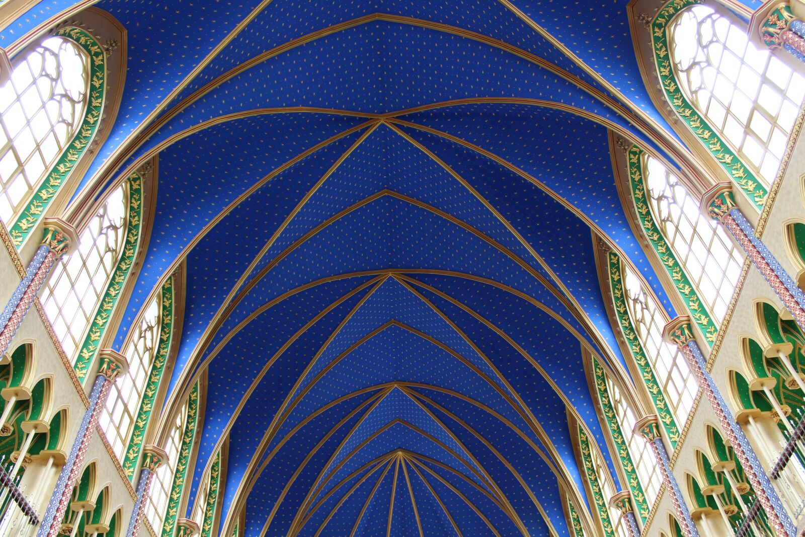 Canon EOS 1200D (EOS Rebel T5 / EOS Kiss X70 / EOS Hi) sample photo. Church, religion, cloister photography