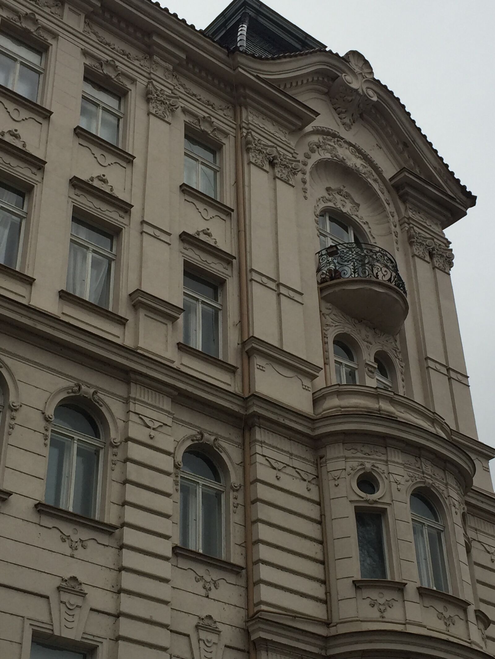 iPhone 6 Plus back camera 4.15mm f/2.2 sample photo. Czech republic, prague, nice photography