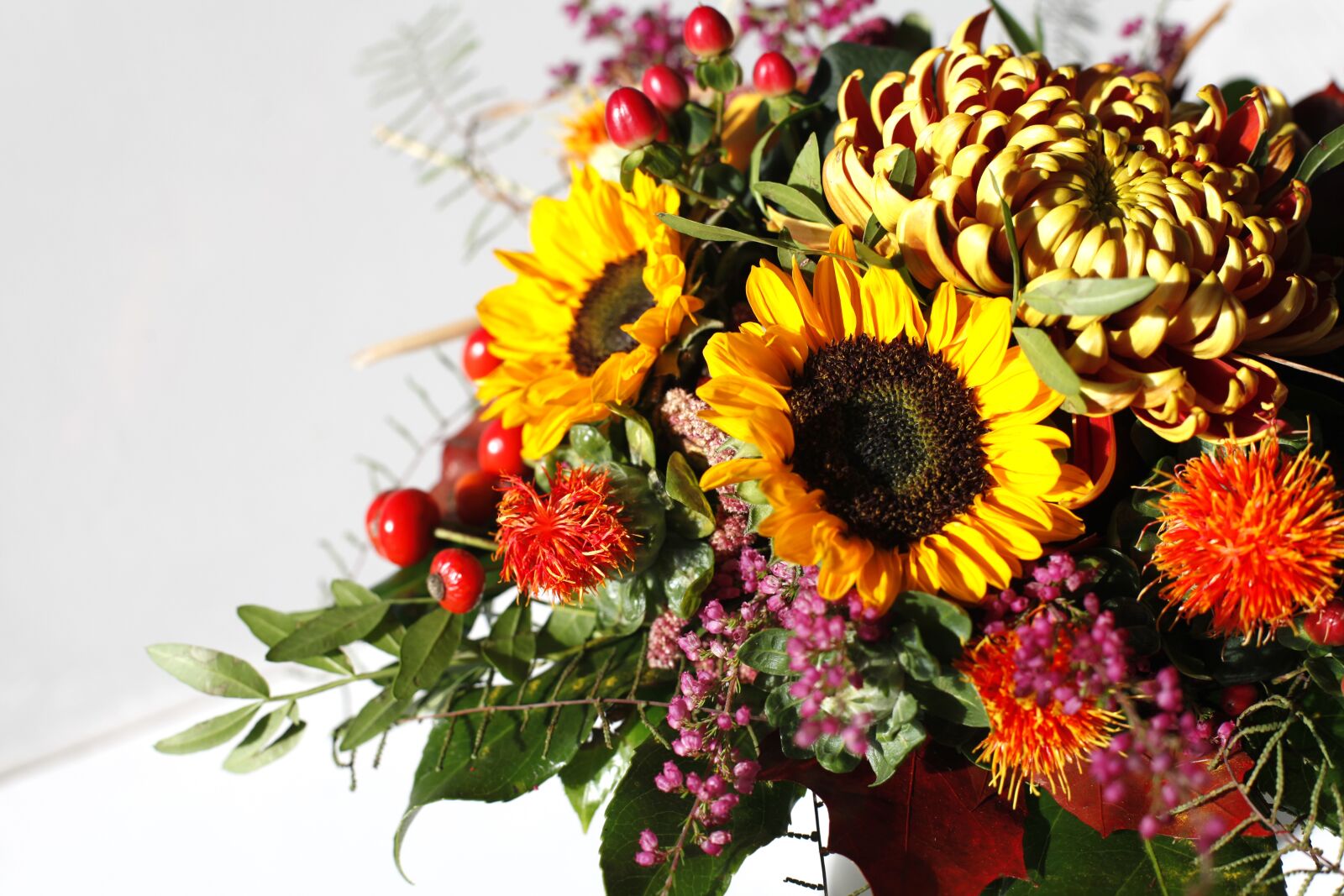 Canon EOS 5D Mark II sample photo. Bouquet, autumn, colorful photography