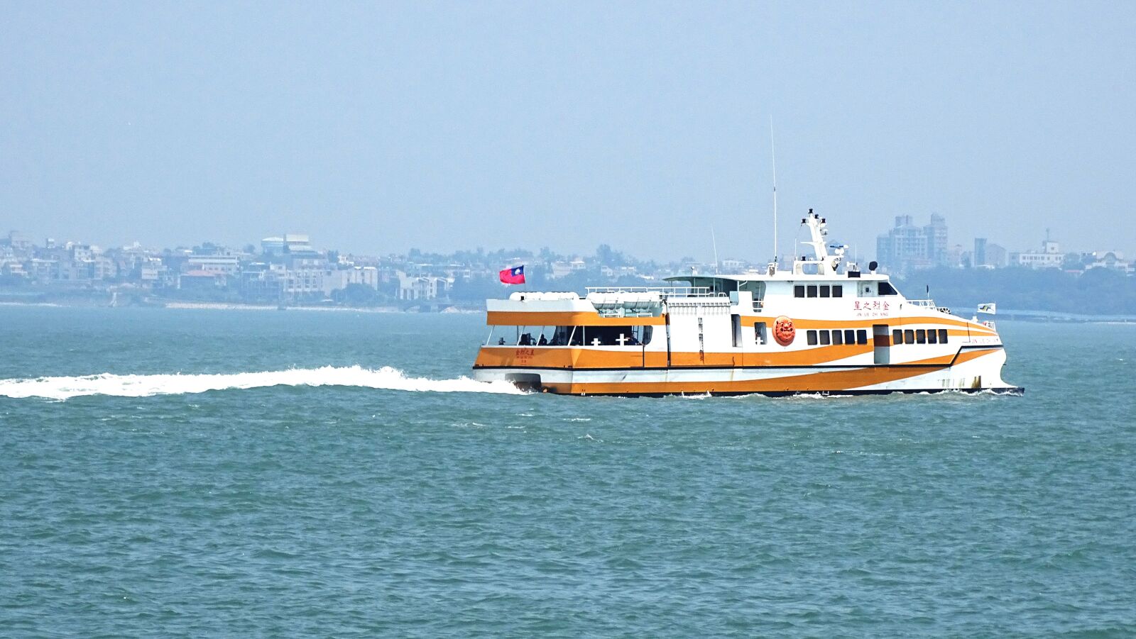 Sony Cyber-shot DSC-HX400V sample photo. Boat, ship, yacht photography