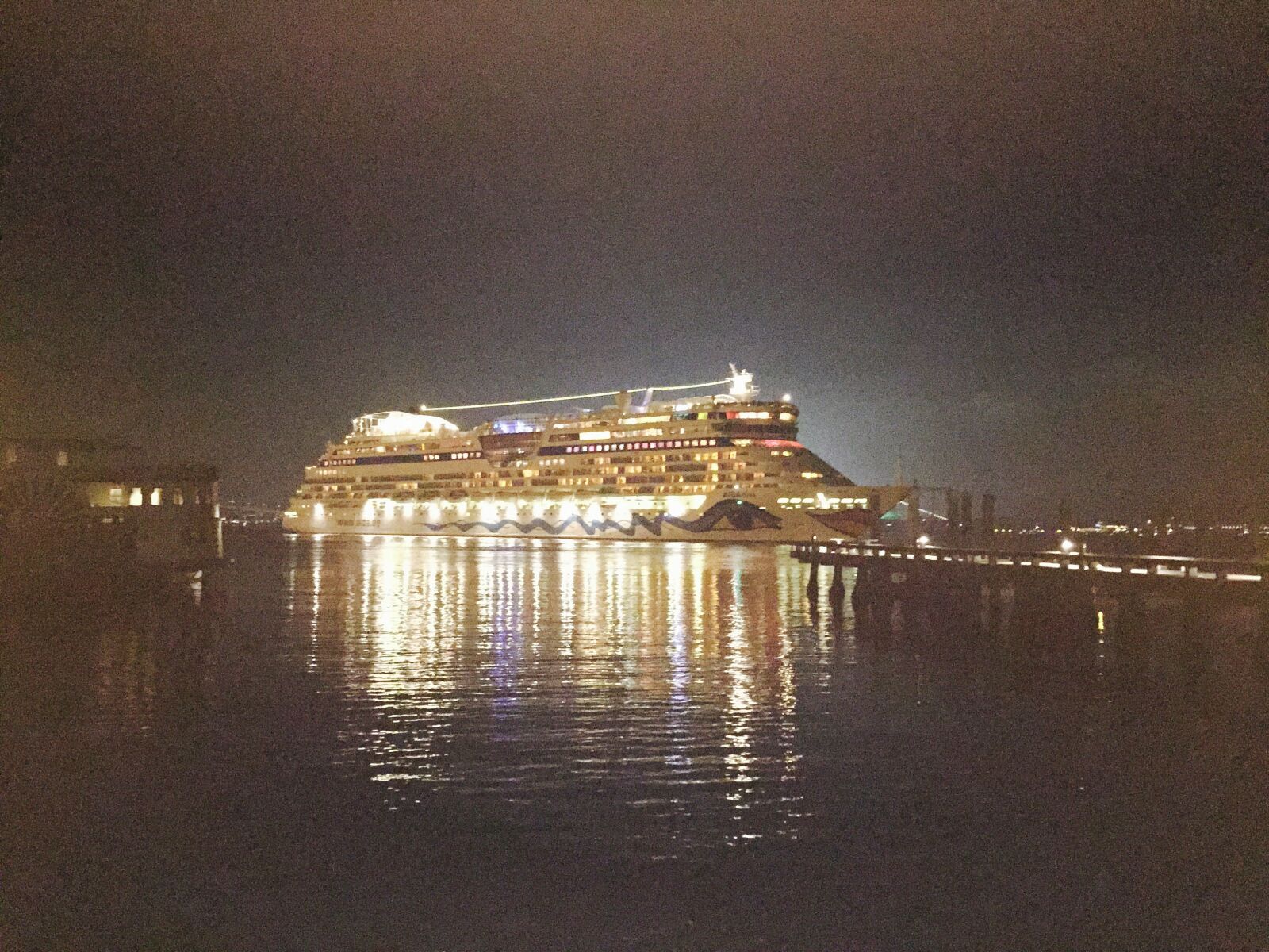 Apple iPhone 6 sample photo. Ship, cruise ship, night photography