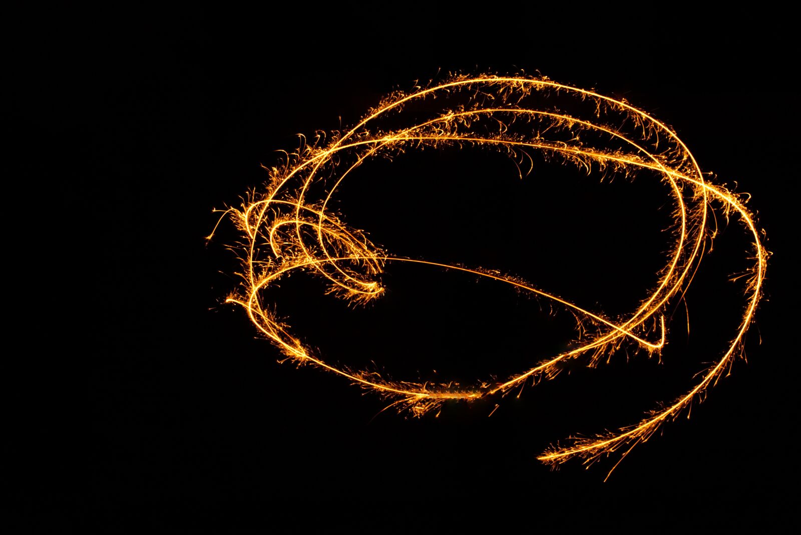Canon EOS 700D (EOS Rebel T5i / EOS Kiss X7i) sample photo. Sparkler, radio, shower of photography
