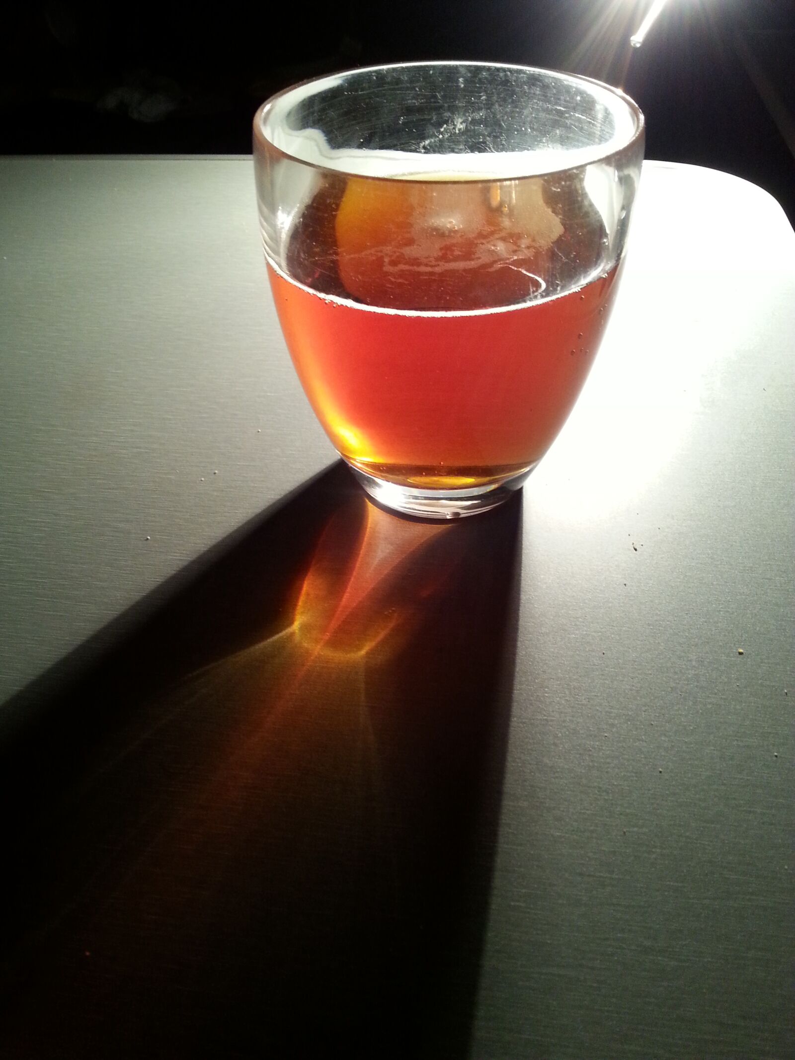 Samsung Galaxy S3 sample photo. Beer, backlight, liquid photography
