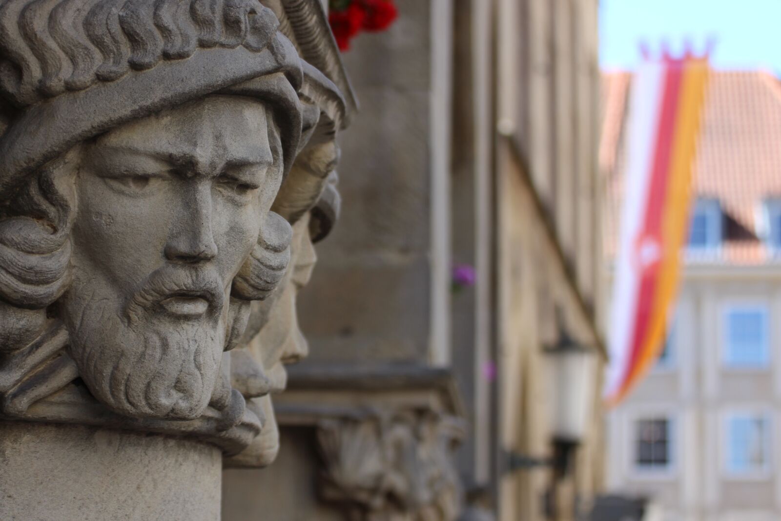 Canon EOS 700D (EOS Rebel T5i / EOS Kiss X7i) sample photo. M nster, town hall photography