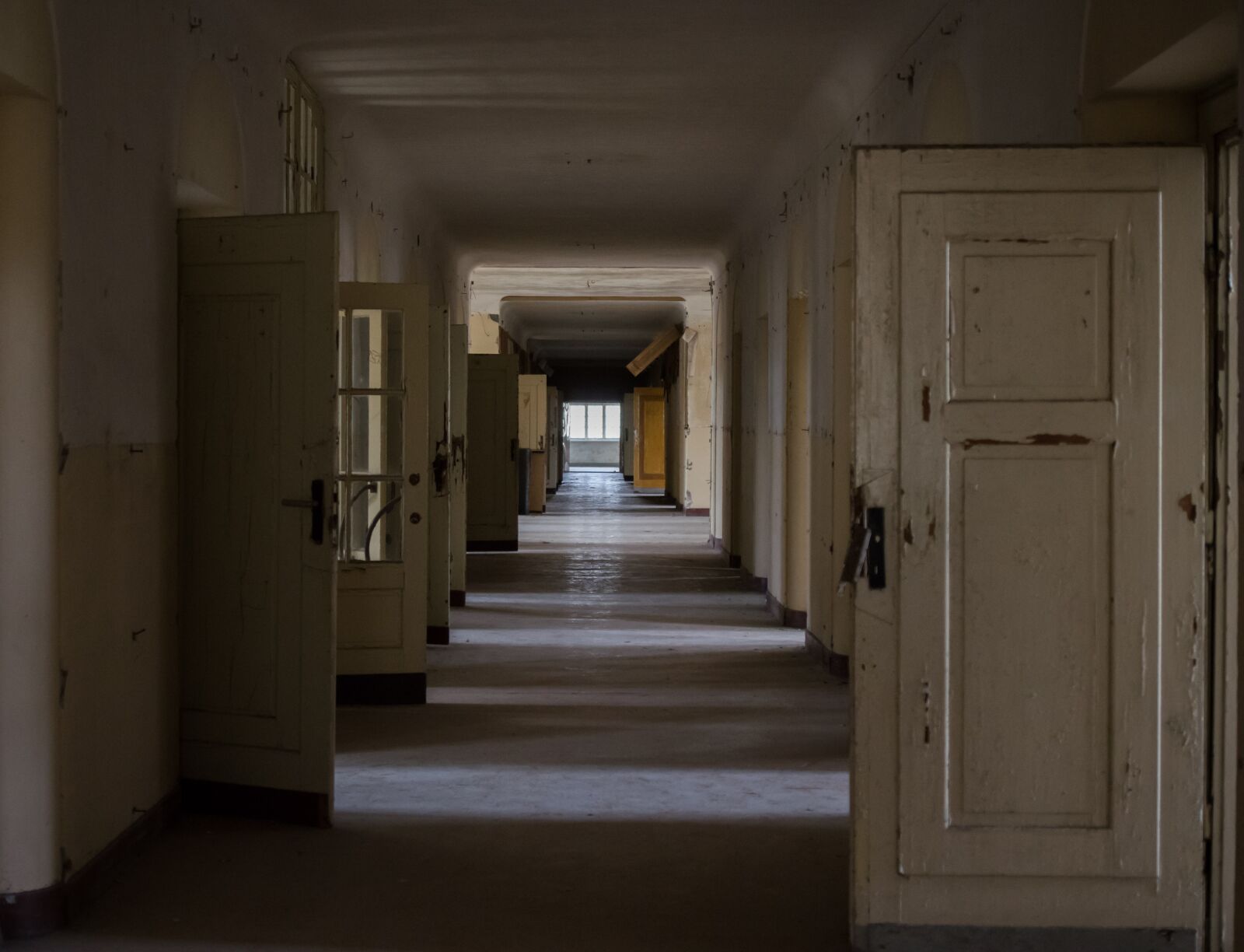 Pentax K-3 sample photo. Hallway, architecture, floor photography