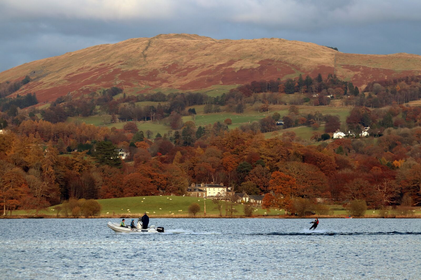 Canon EOS 80D + Canon EF 70-300mm F4-5.6 IS USM sample photo. Windermere, water skiing, lake photography