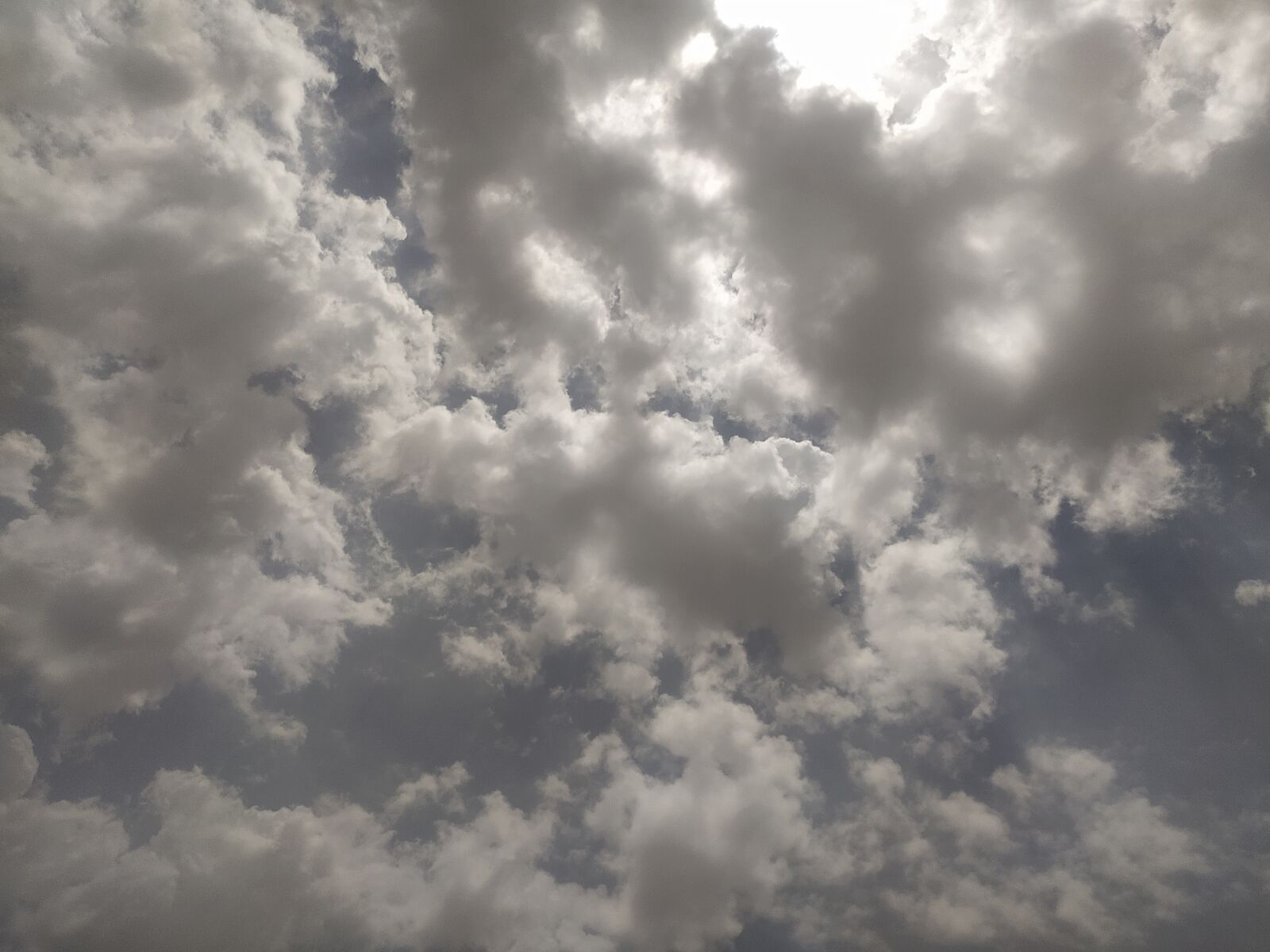 Xiaomi Redmi Note 8 sample photo. Nature, clouds, miracle photography