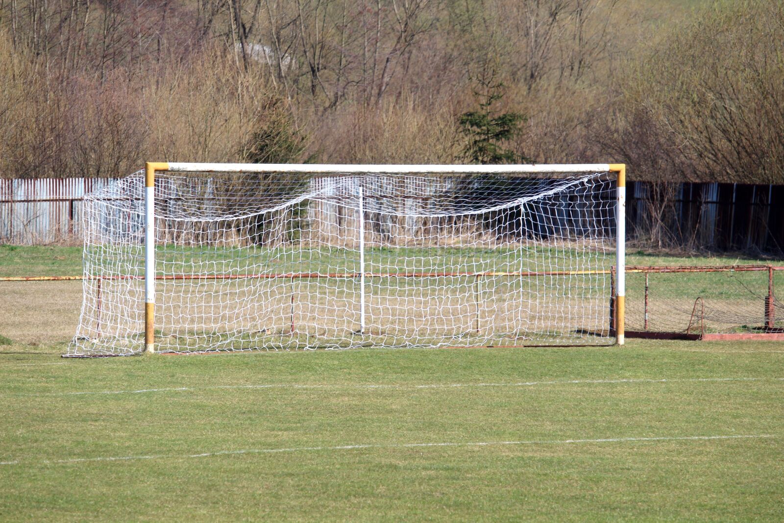 Canon EF-S 55-250mm F4-5.6 IS STM sample photo. Football, sport, gateway photography