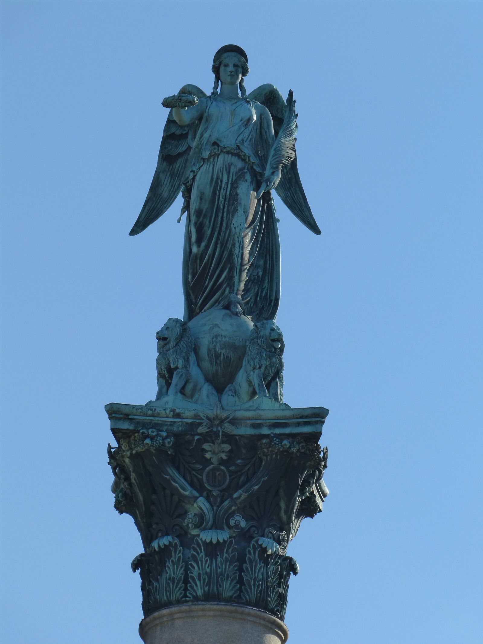 Panasonic DMC-FZ62 sample photo. Statue, angel, wing photography