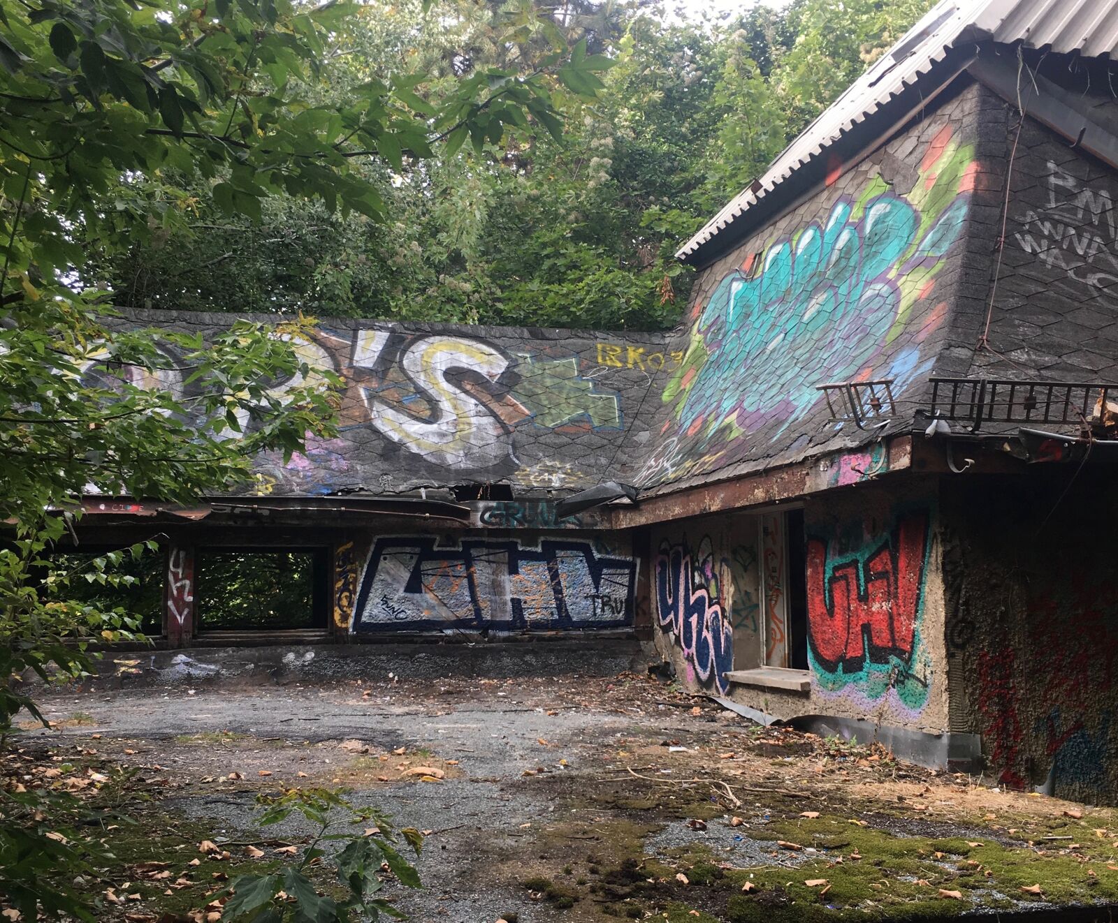 Apple iPhone 6s sample photo. Urbex, abandoned, exploration photography