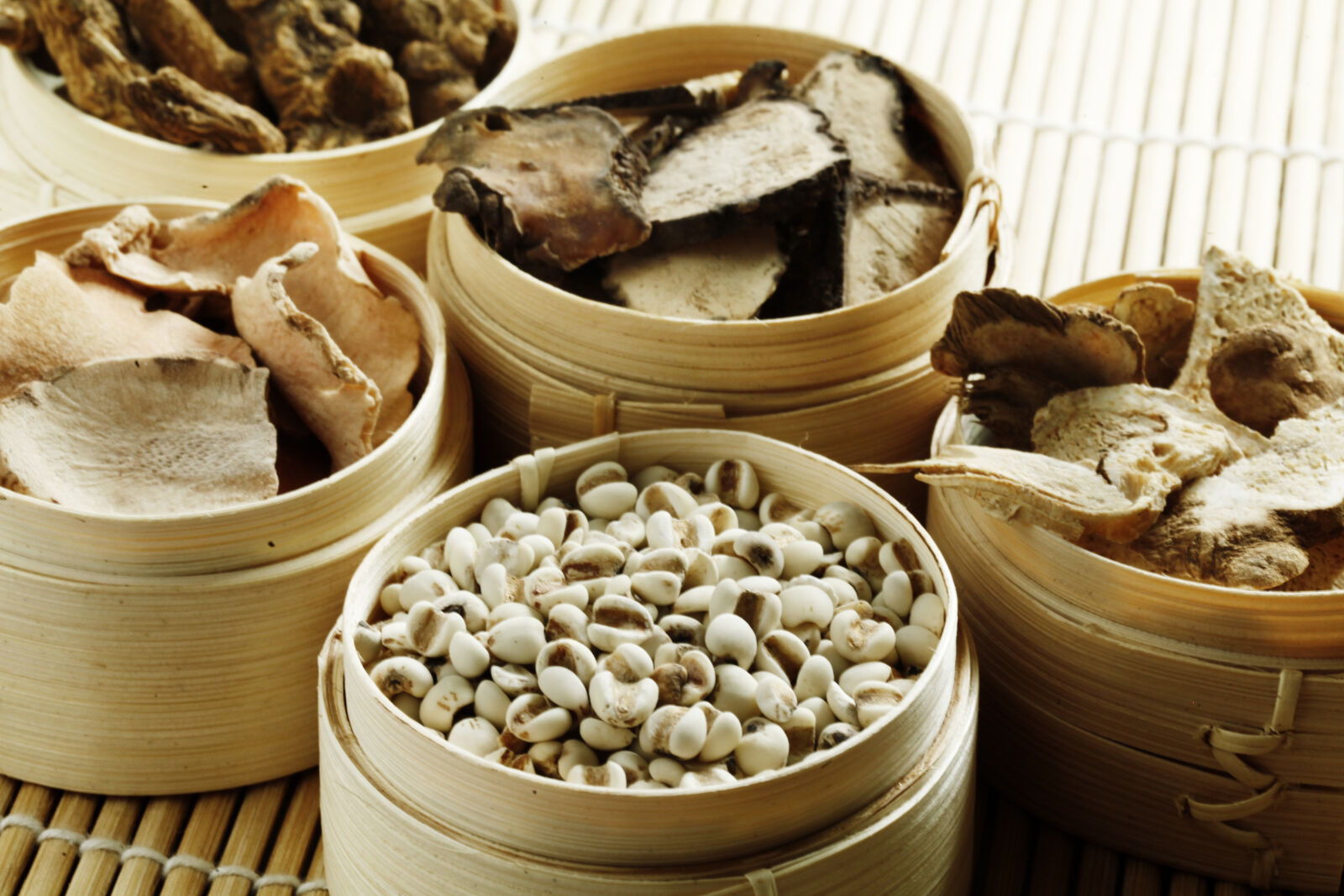 Canon EF 100mm F2.8L Macro IS USM sample photo. Food, wood, dry, bamboo photography