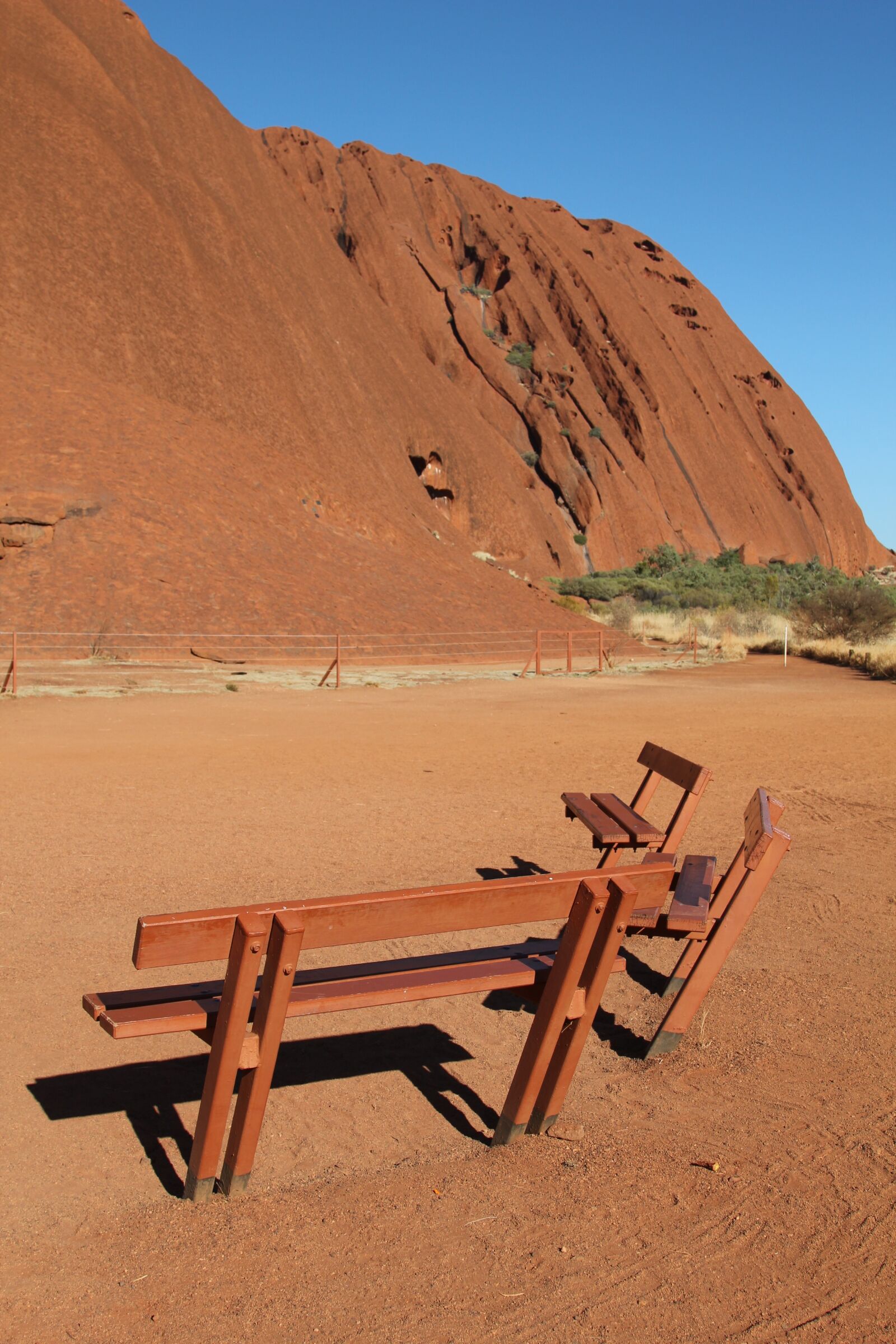 Canon EOS 550D (EOS Rebel T2i / EOS Kiss X4) sample photo. Seat, rock chair, outdoors photography