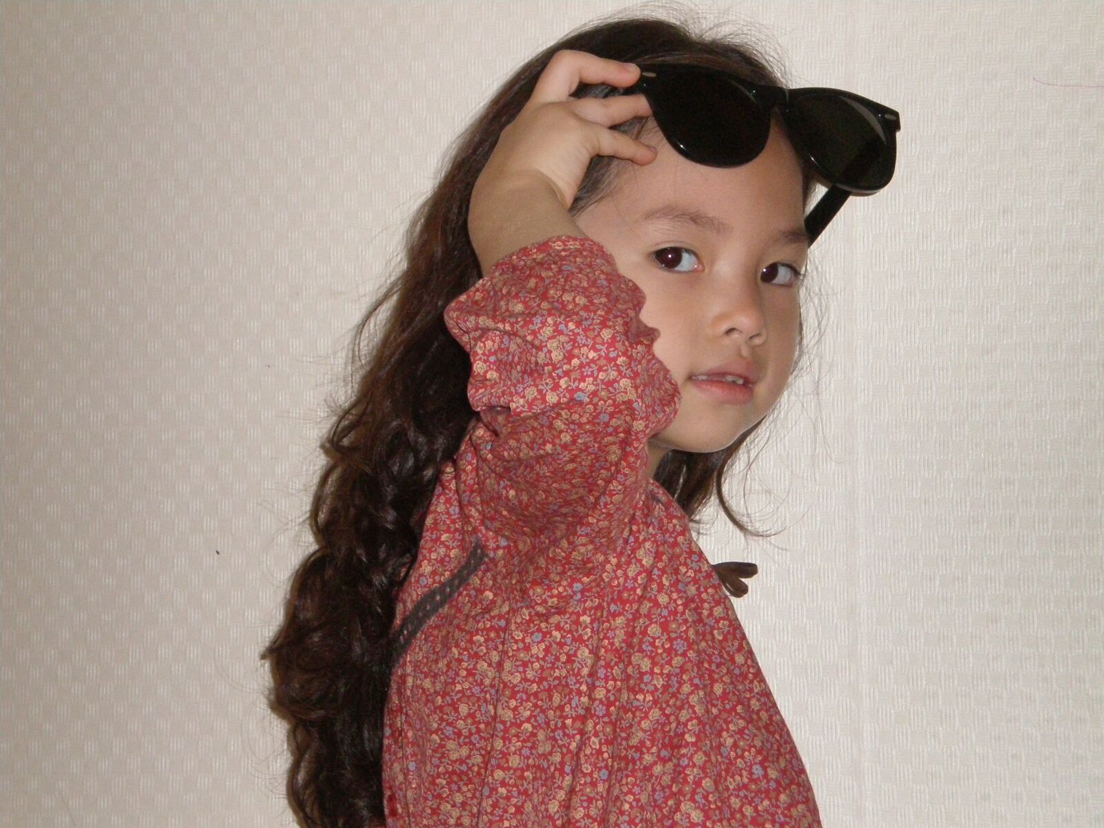 Olympus FE230/X790 sample photo. Sun palace, girl, charm photography