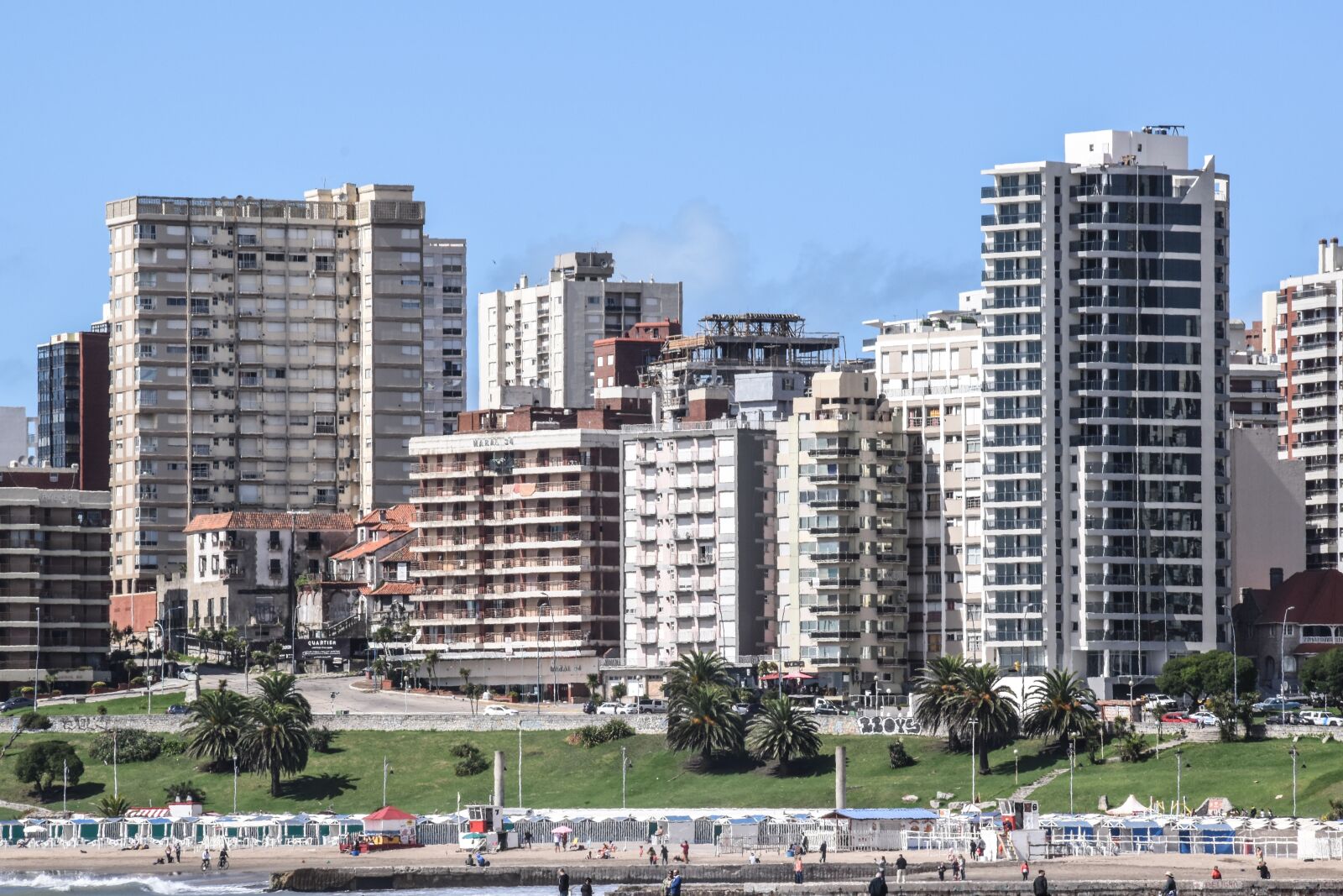 Nikon D5500 sample photo. City, skyscraper, architecture photography